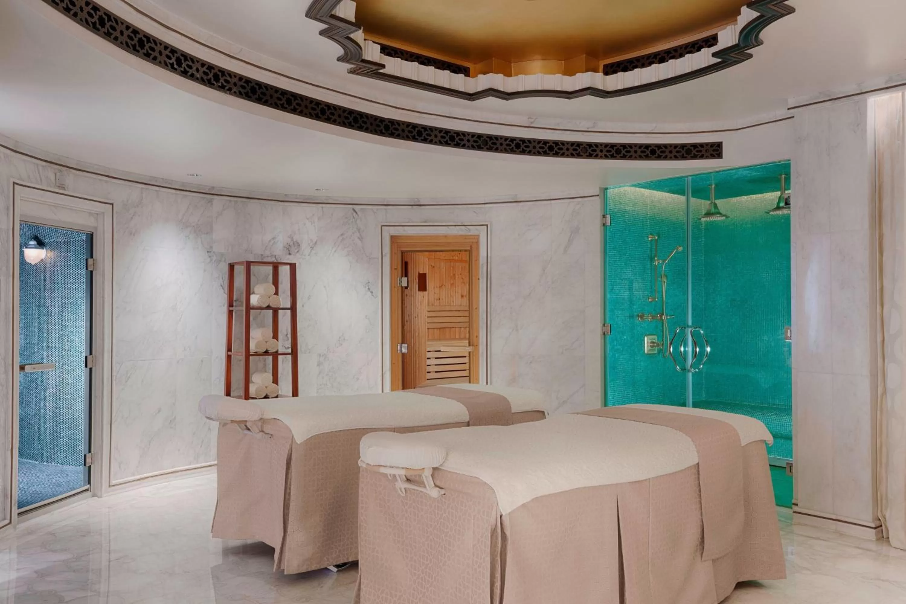 Photo of the whole room, Bed in The St. Regis Abu Dhabi