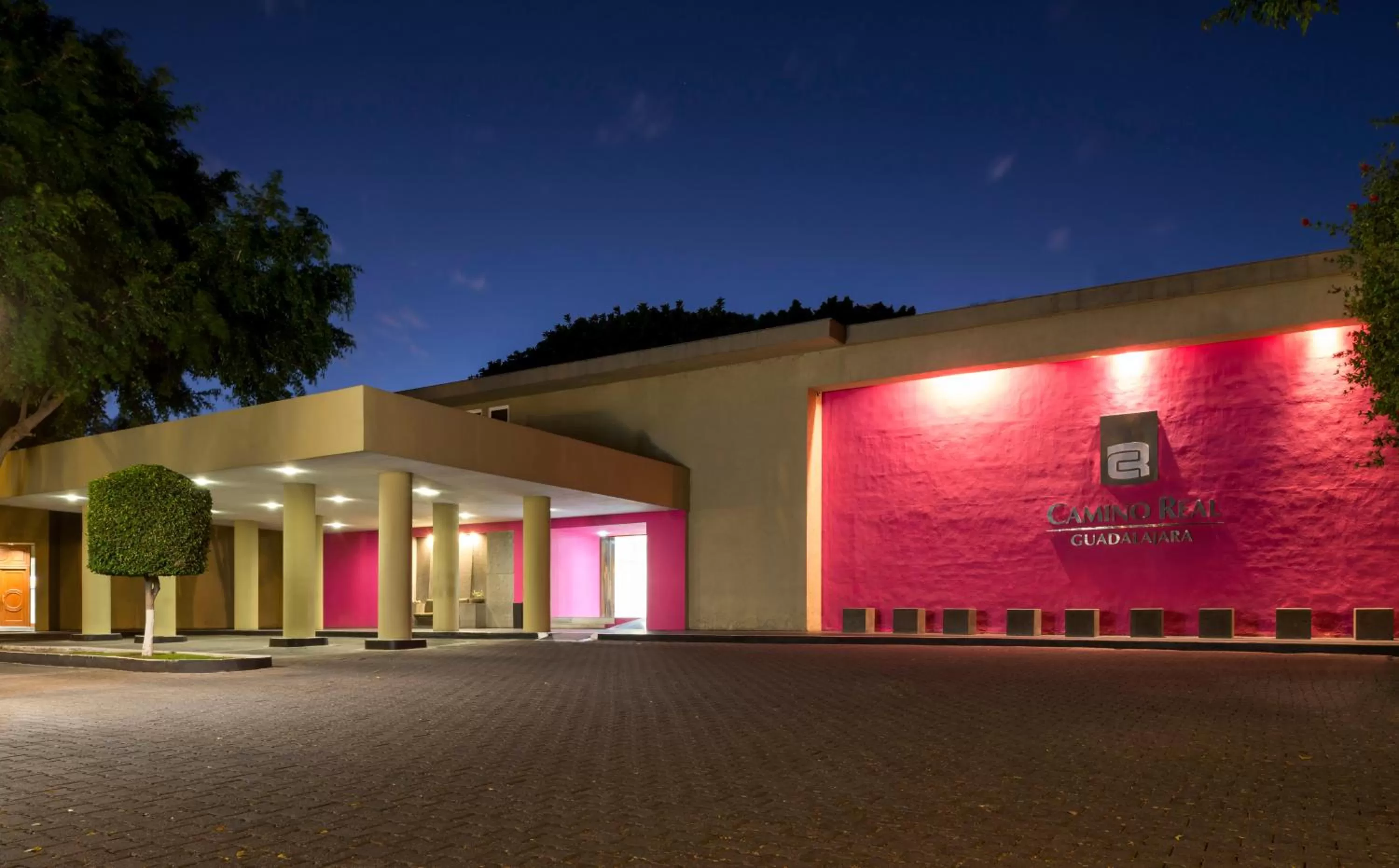 Property building in Camino Real Guadalajara