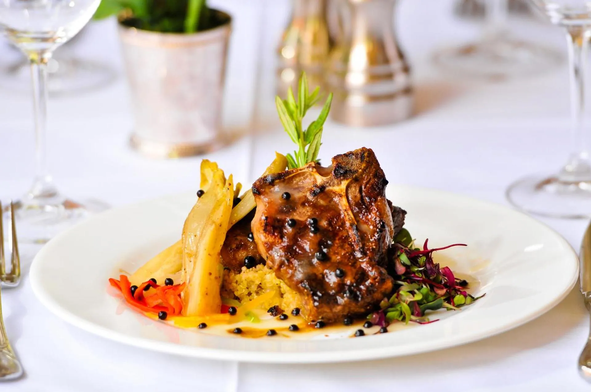 Food and drinks in Cliff House at Pikes Peak