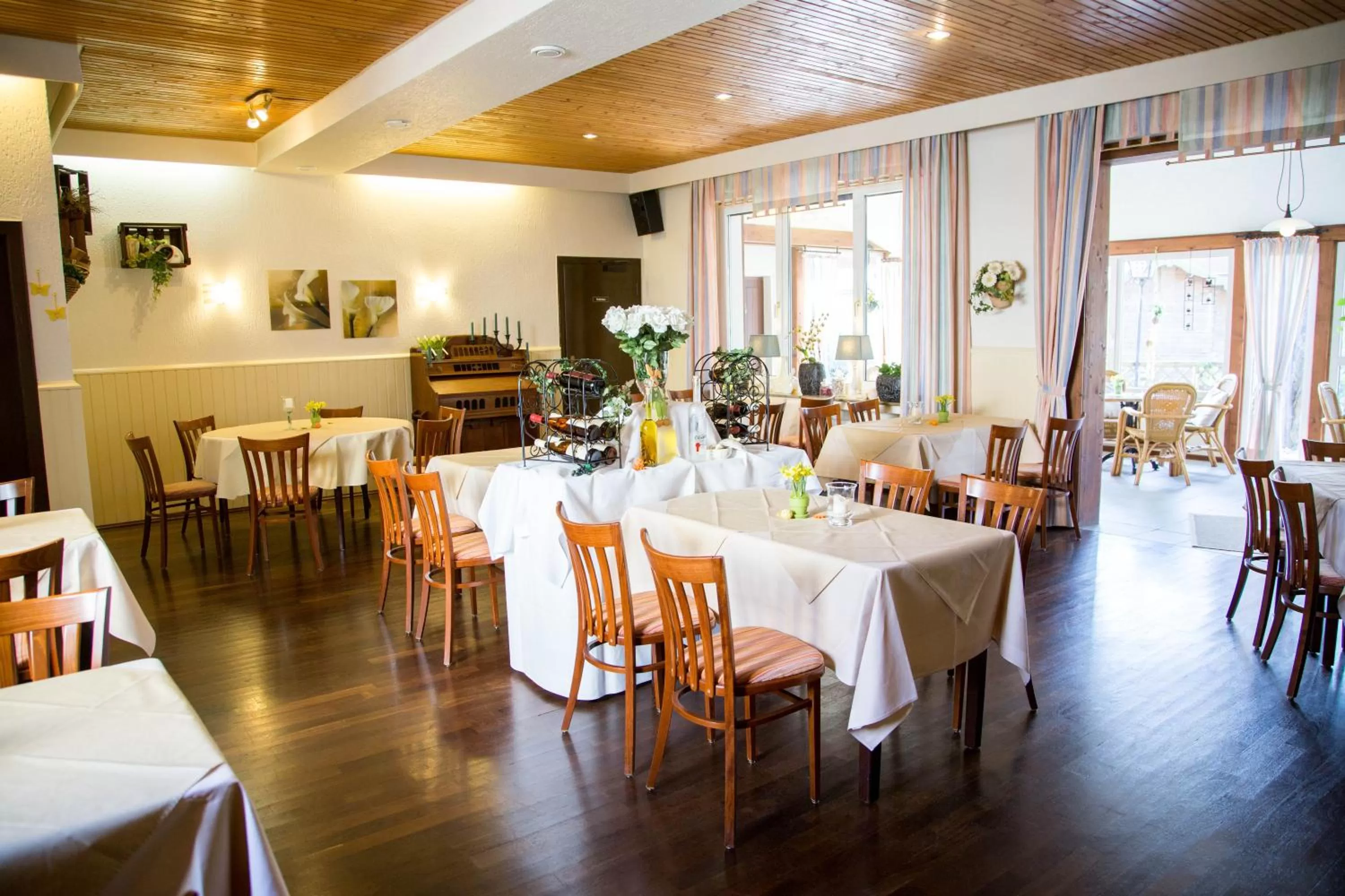 Restaurant/places to eat in Hotel Zum Grunewald