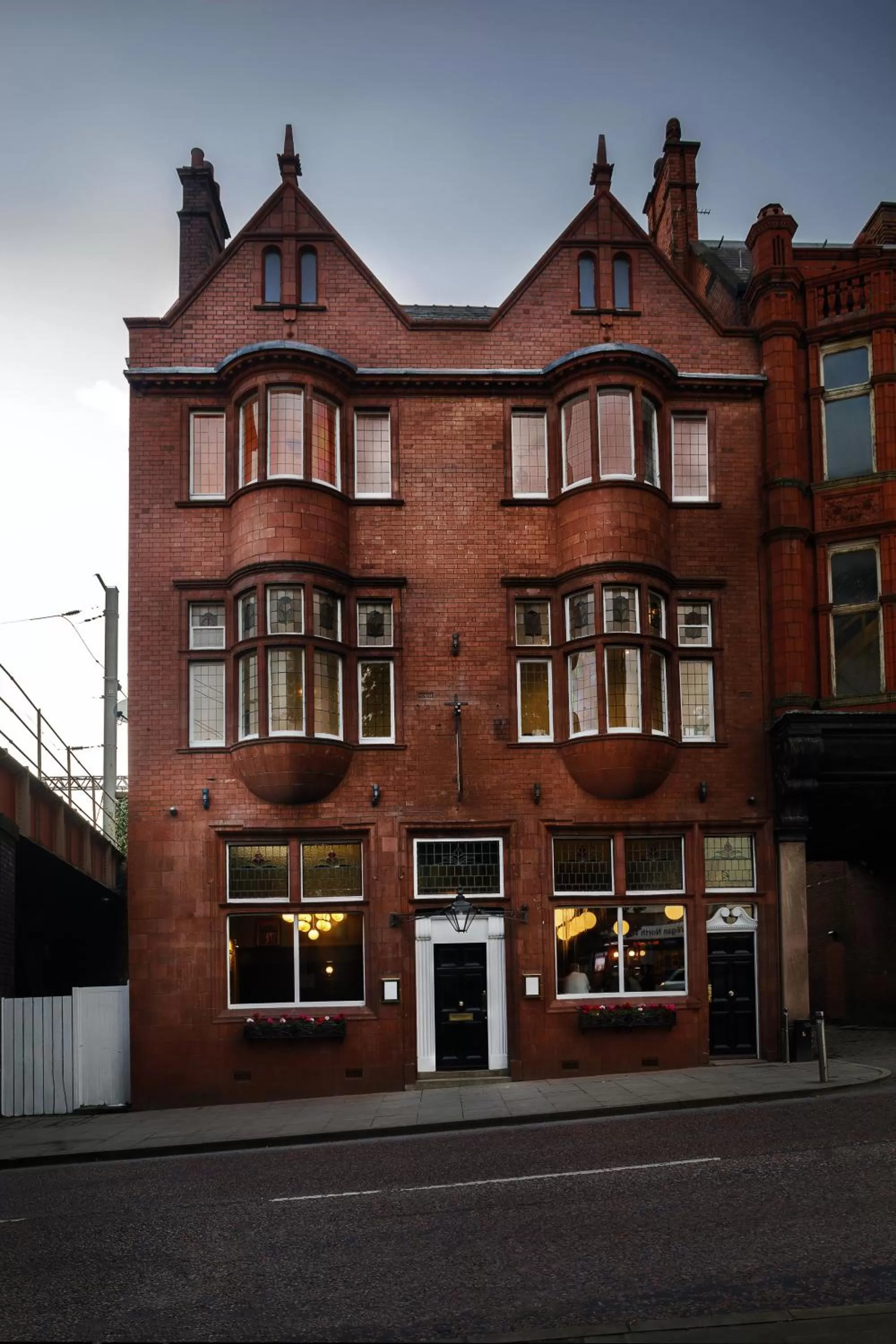 Property Building in Swan & Railway Hotel Wigan
