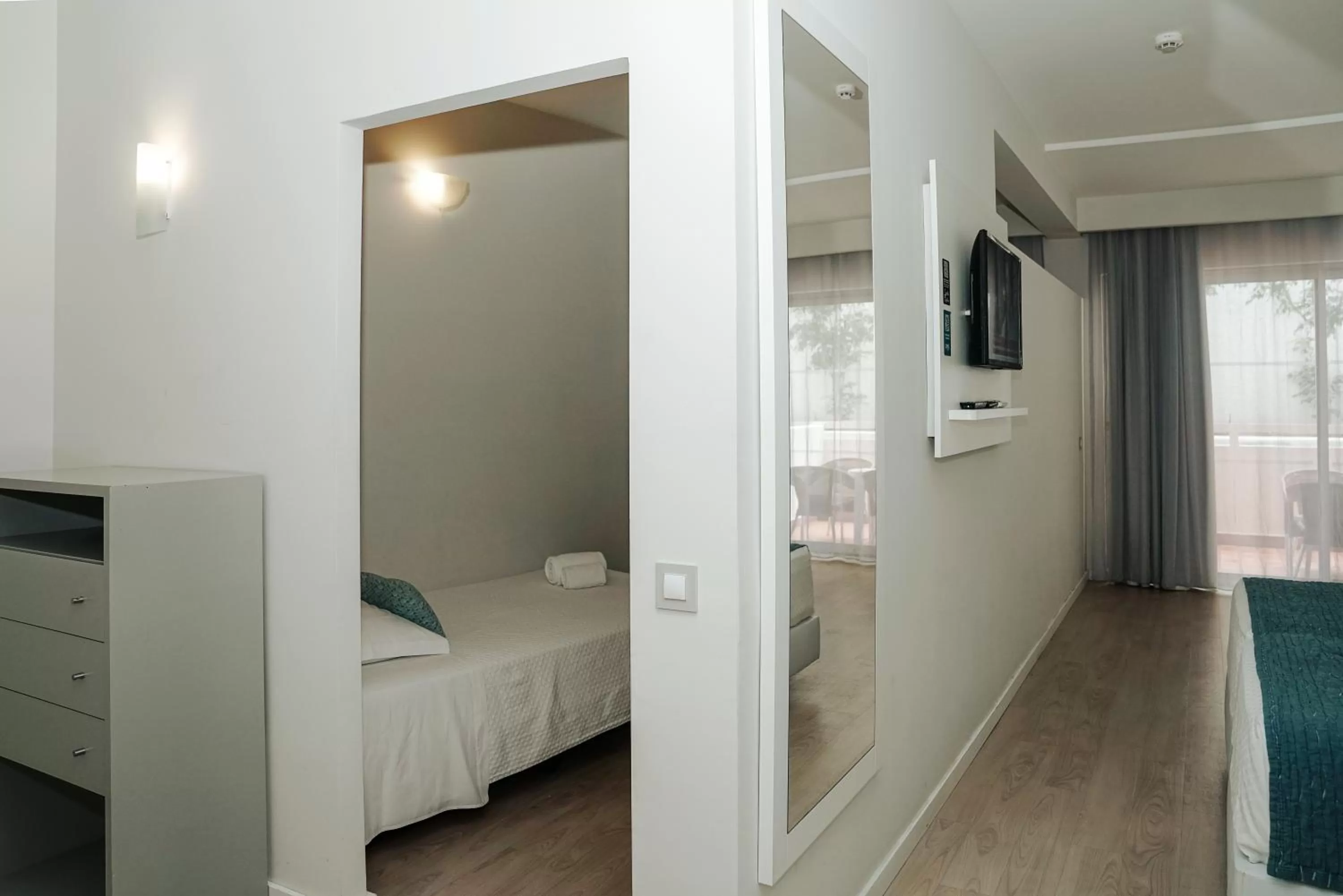 Bedroom, Bed in Carvi Beach Hotel