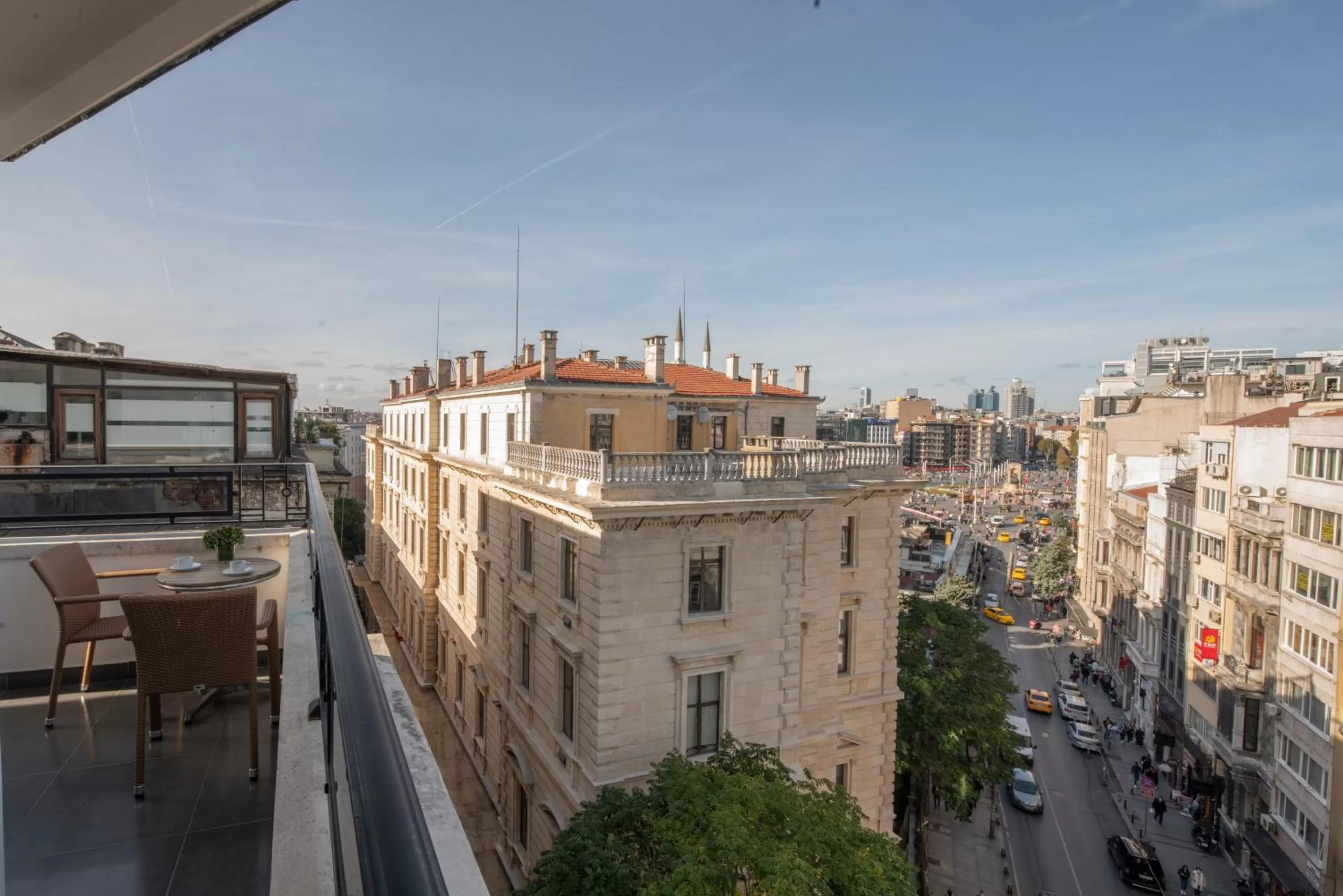 Neighbourhood in AKKA Lush Hotel Taksim