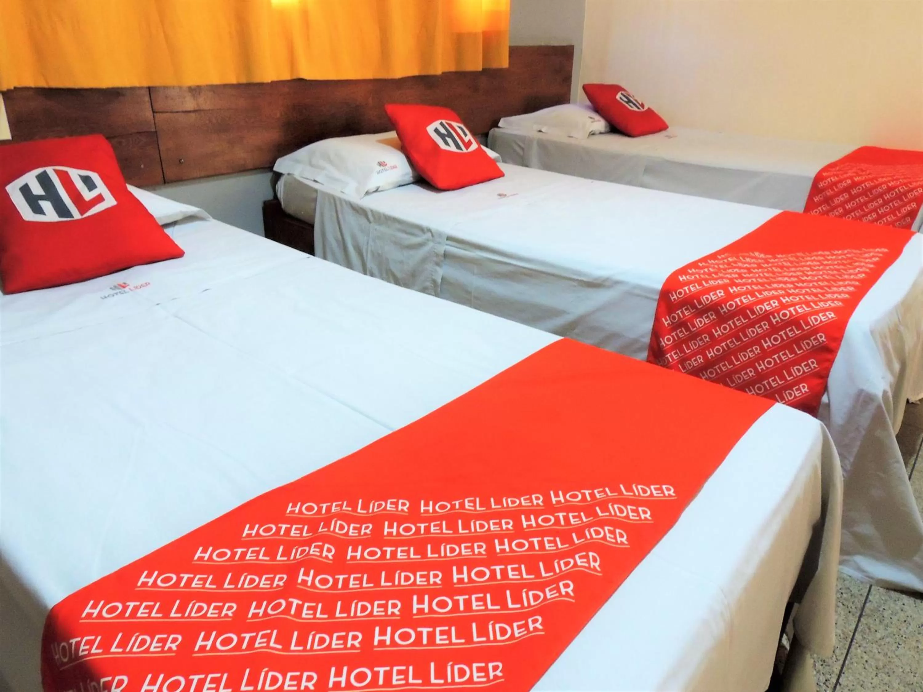 Bedroom, Bed in Hotel Líder - By UP Hotel