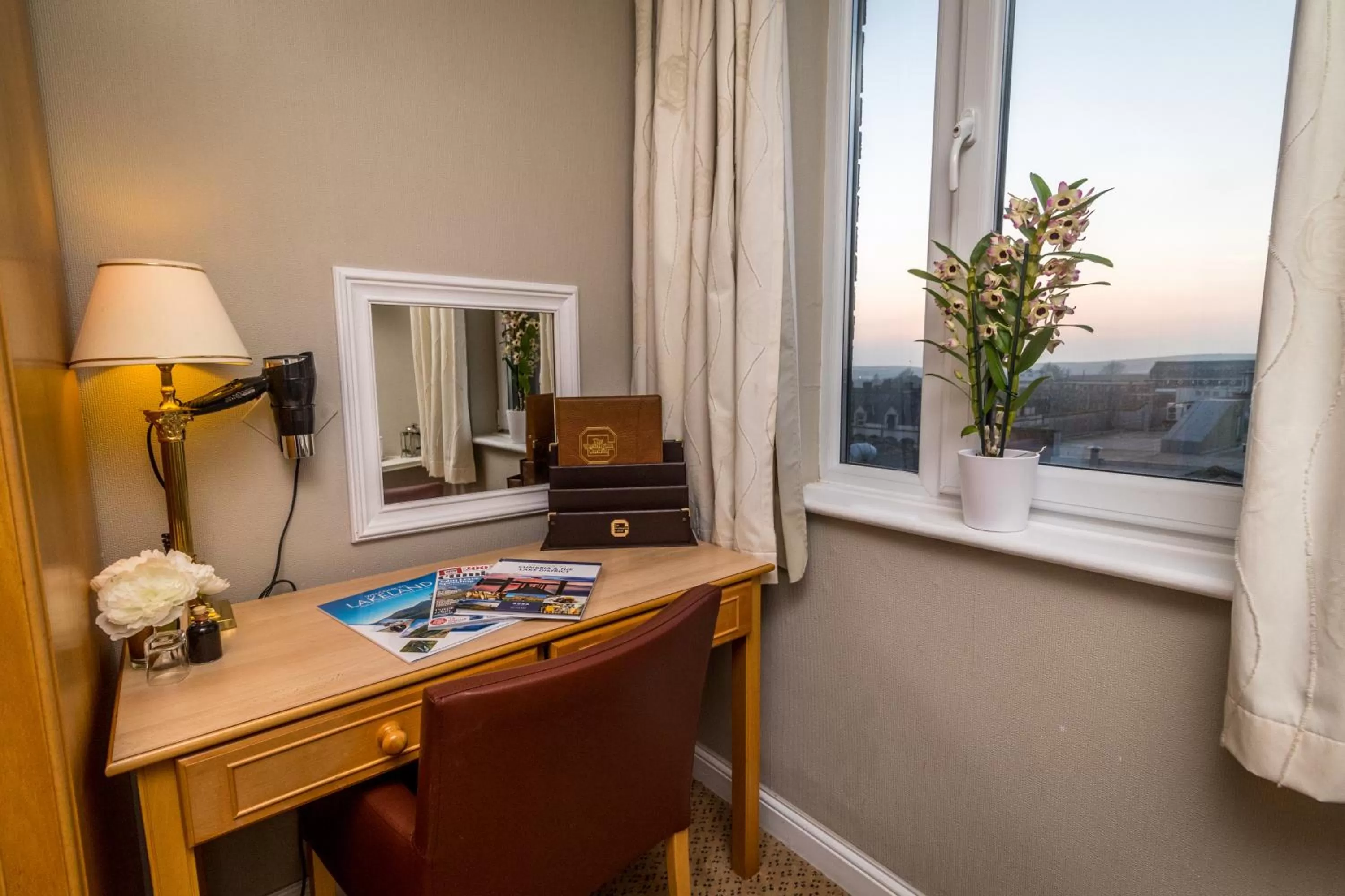 Bedroom in Washington Central Hotel and Sleepwell Inn