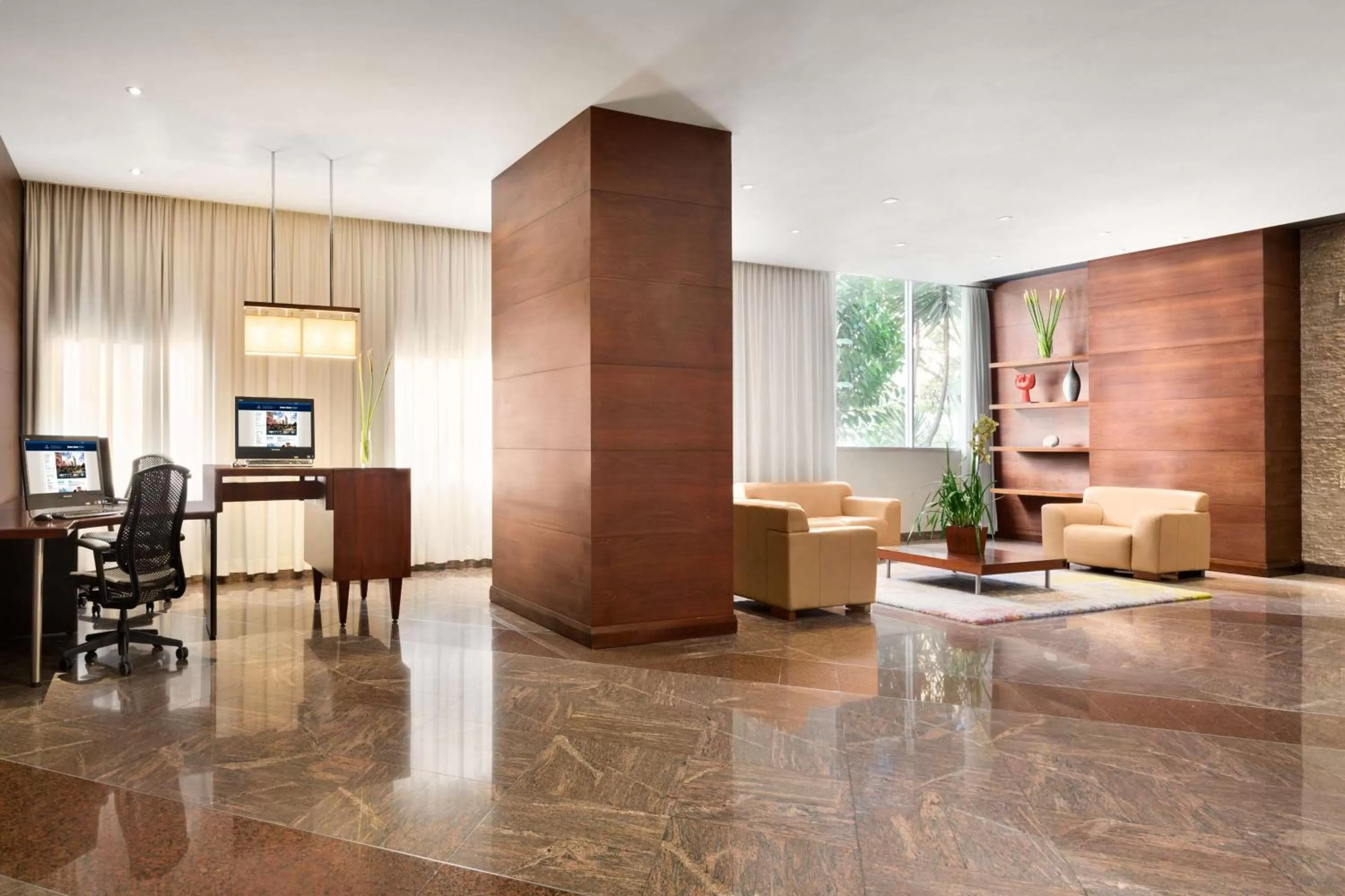 Business facilities in Hilton Colon Quito Hotel