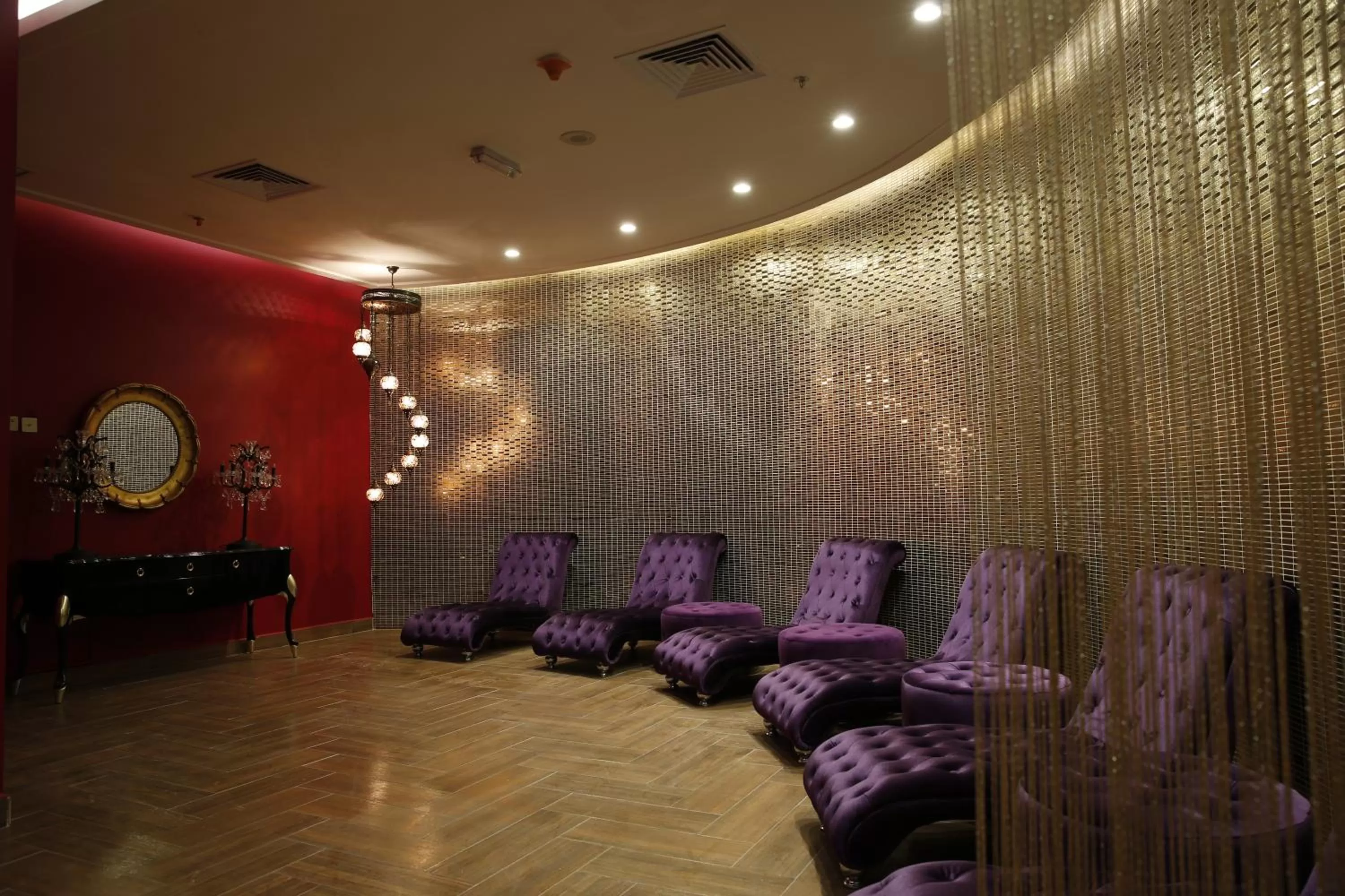 Massage in Adams Hotel