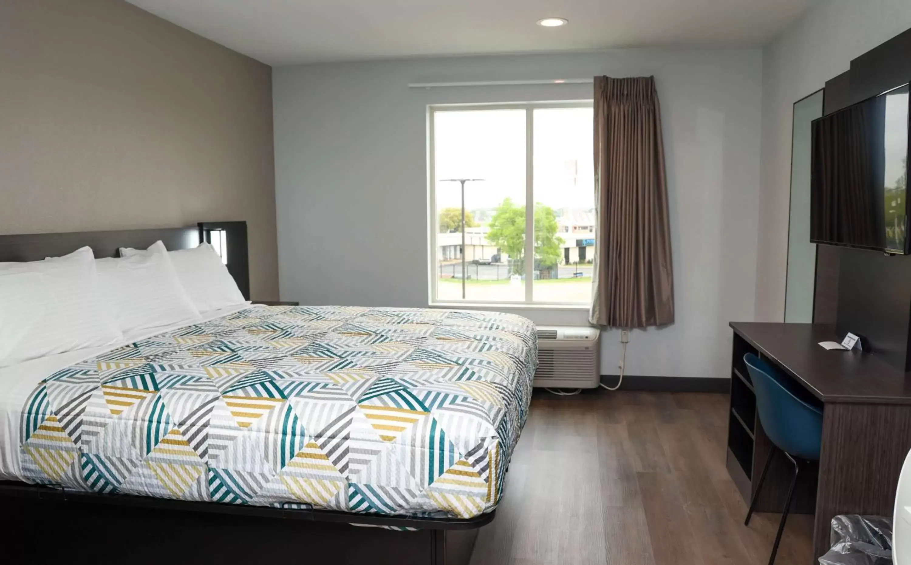 King Room - Non-Smoking in Motel 6 Fort Worth TX Lake Worth King Room - Non-Smoking in Motel 6 Fort Worth TX Lake Worth