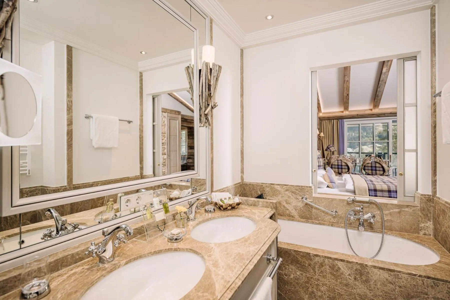 Bathroom in Astoria Resort