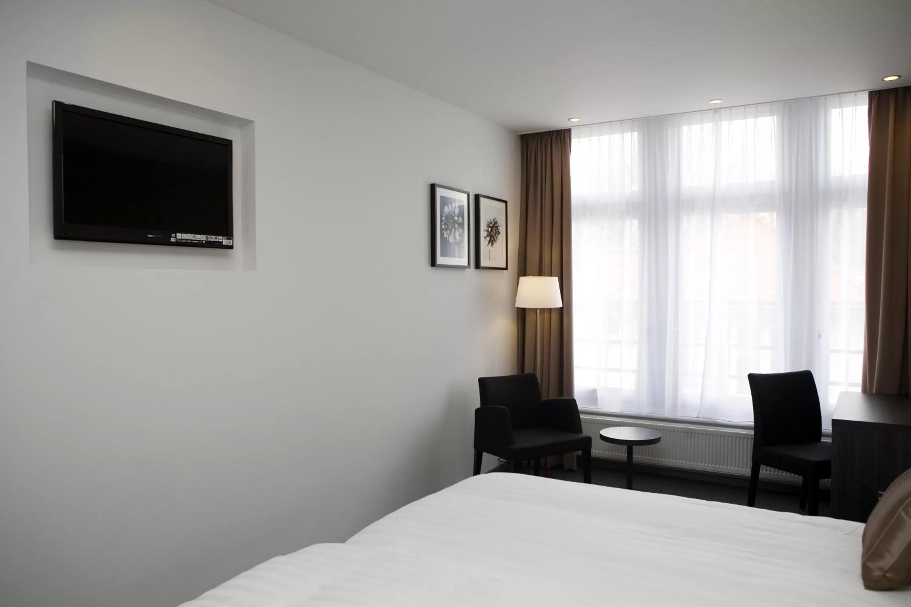 TV and multimedia, Bed in Hotel Parkview