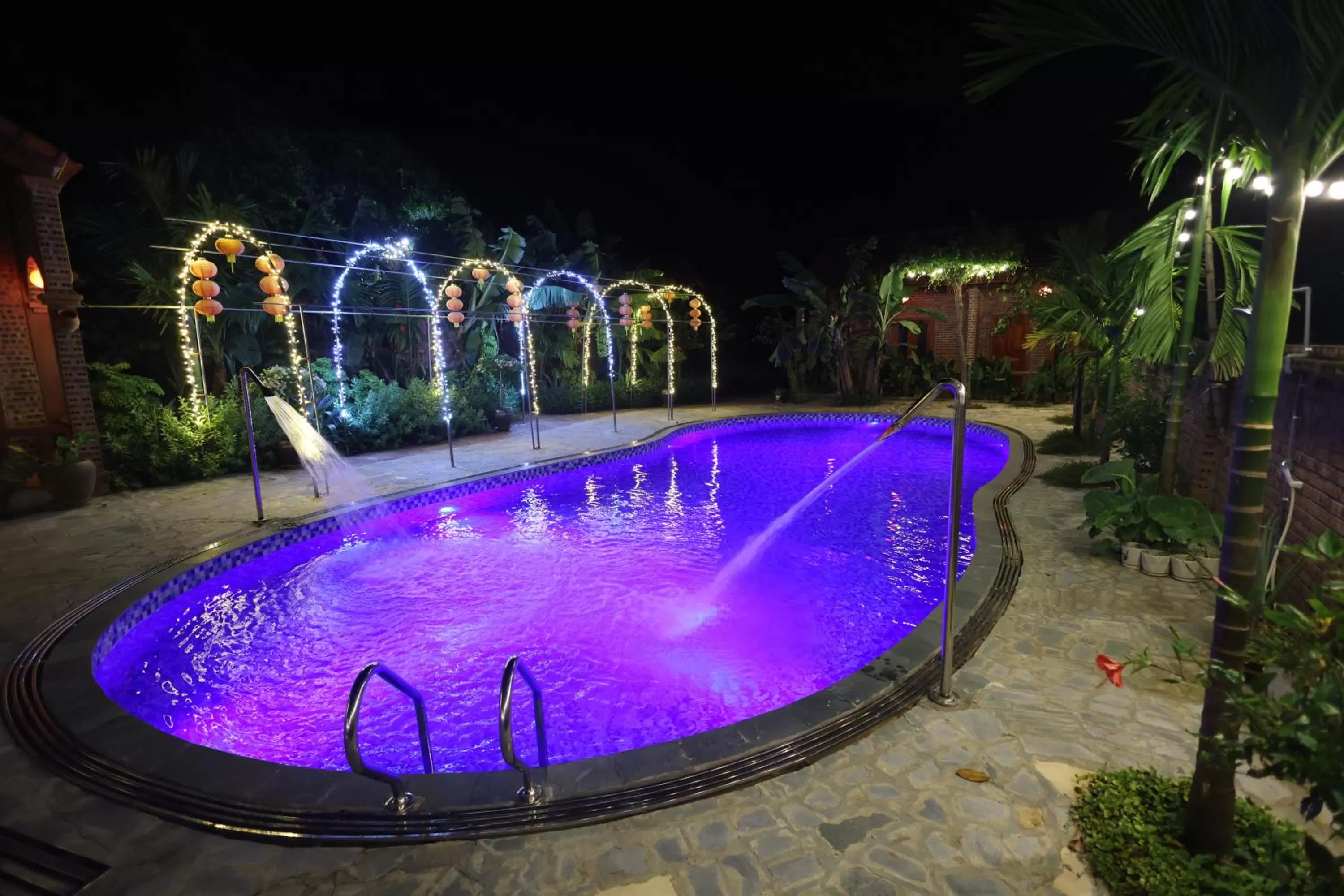 Night in Phạm Gia Homestay Ecogarden