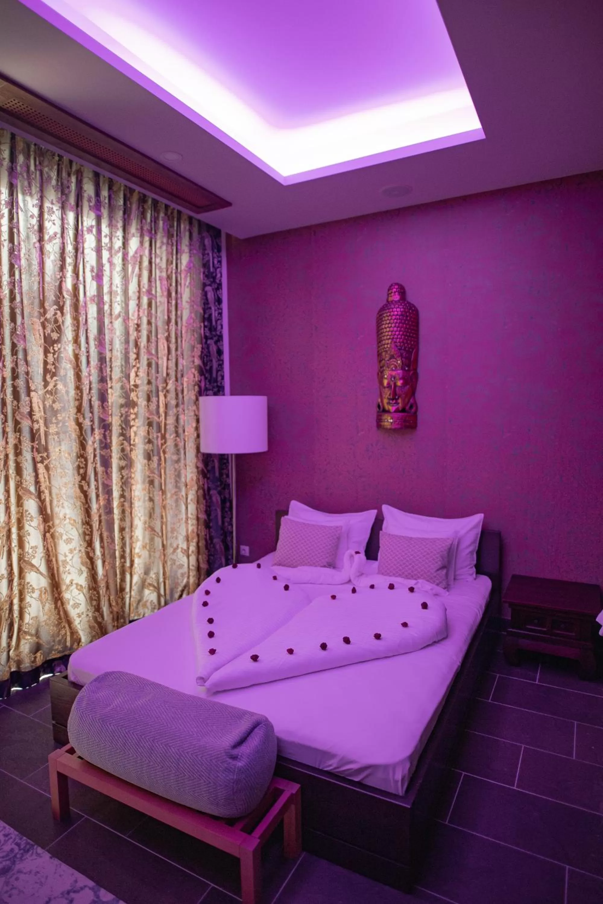 VIP, Bed in Caramell Premium Resort