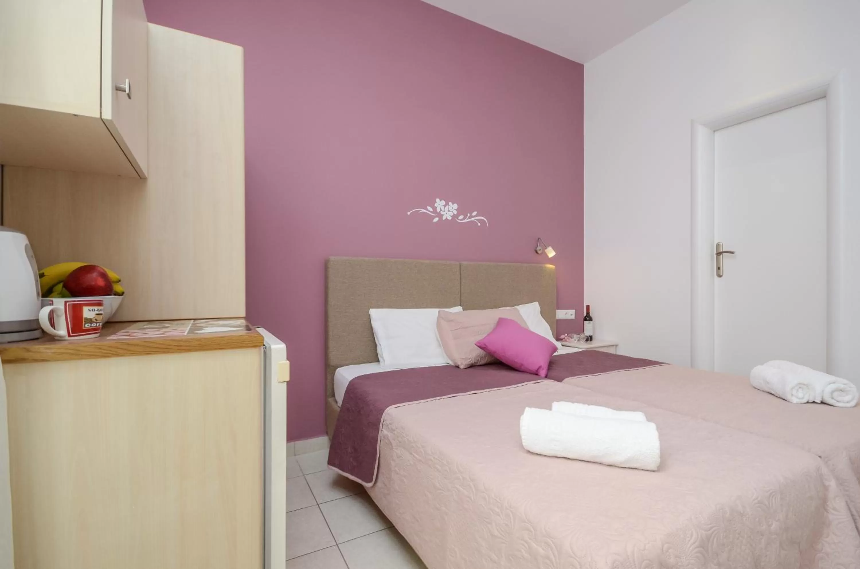 Bedroom, Bed in Panormos Hotel and Studios