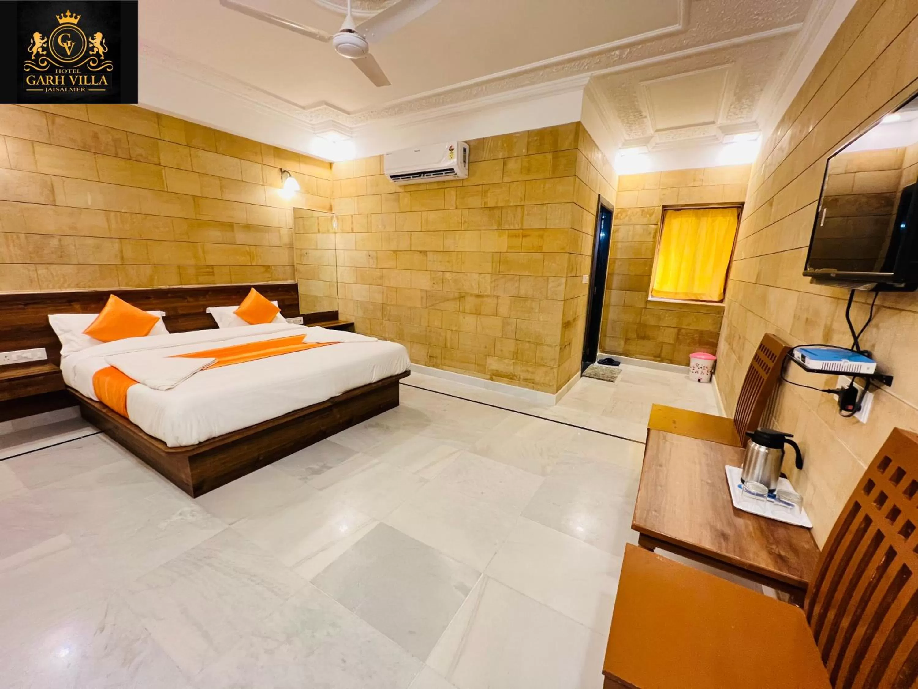 Property building in Hotel Garh Vila