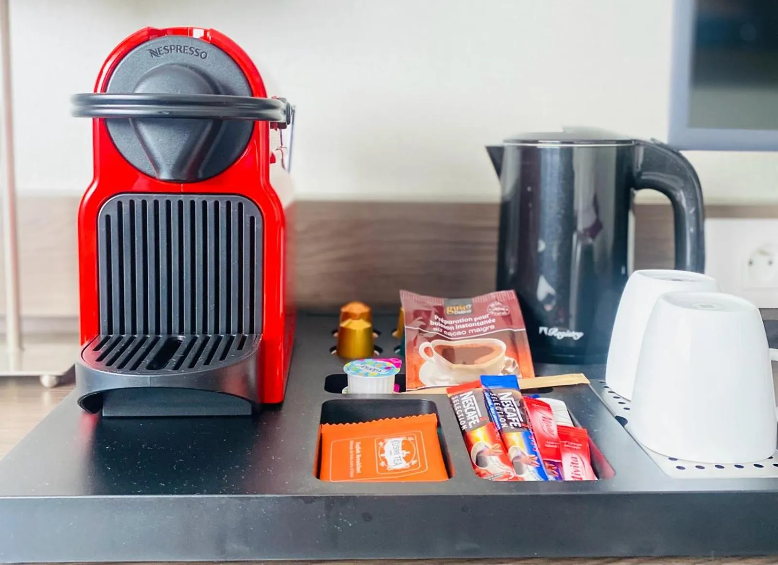 Coffee/tea facilities in Best Western Plus Paris Orly Airport