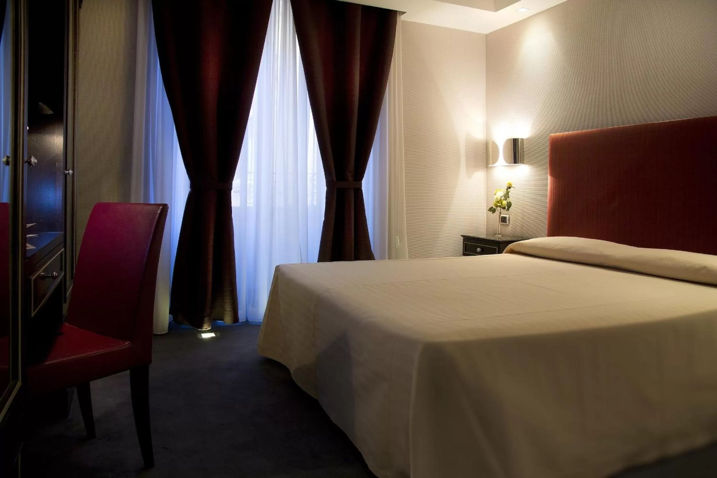 Bed in Marcella Royal Hotel - Rooftop Garden