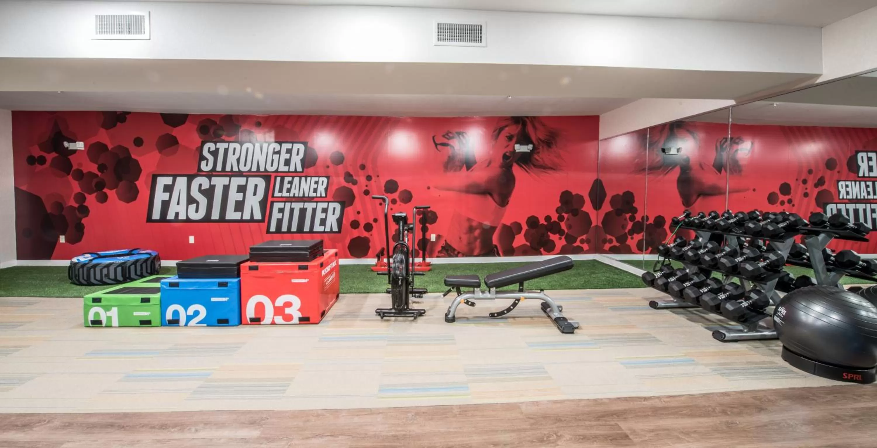 Fitness centre/facilities in Holiday Inn Express & Suites - Houston Westchase - Westheimer by IHG