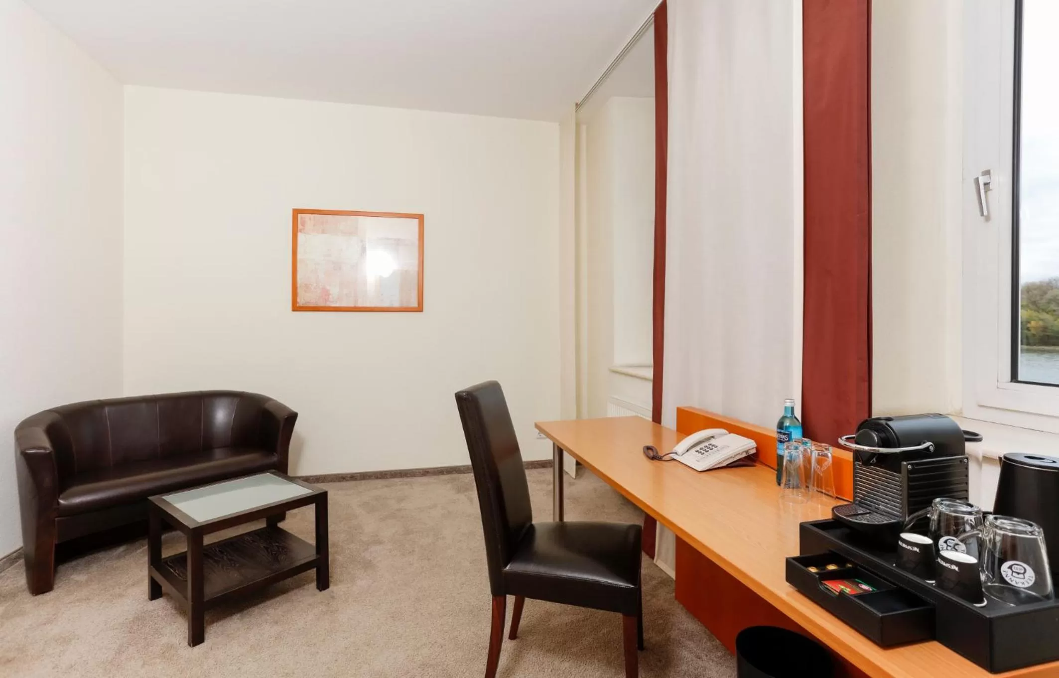 Coffee/tea facilities in Hotel am Rhein