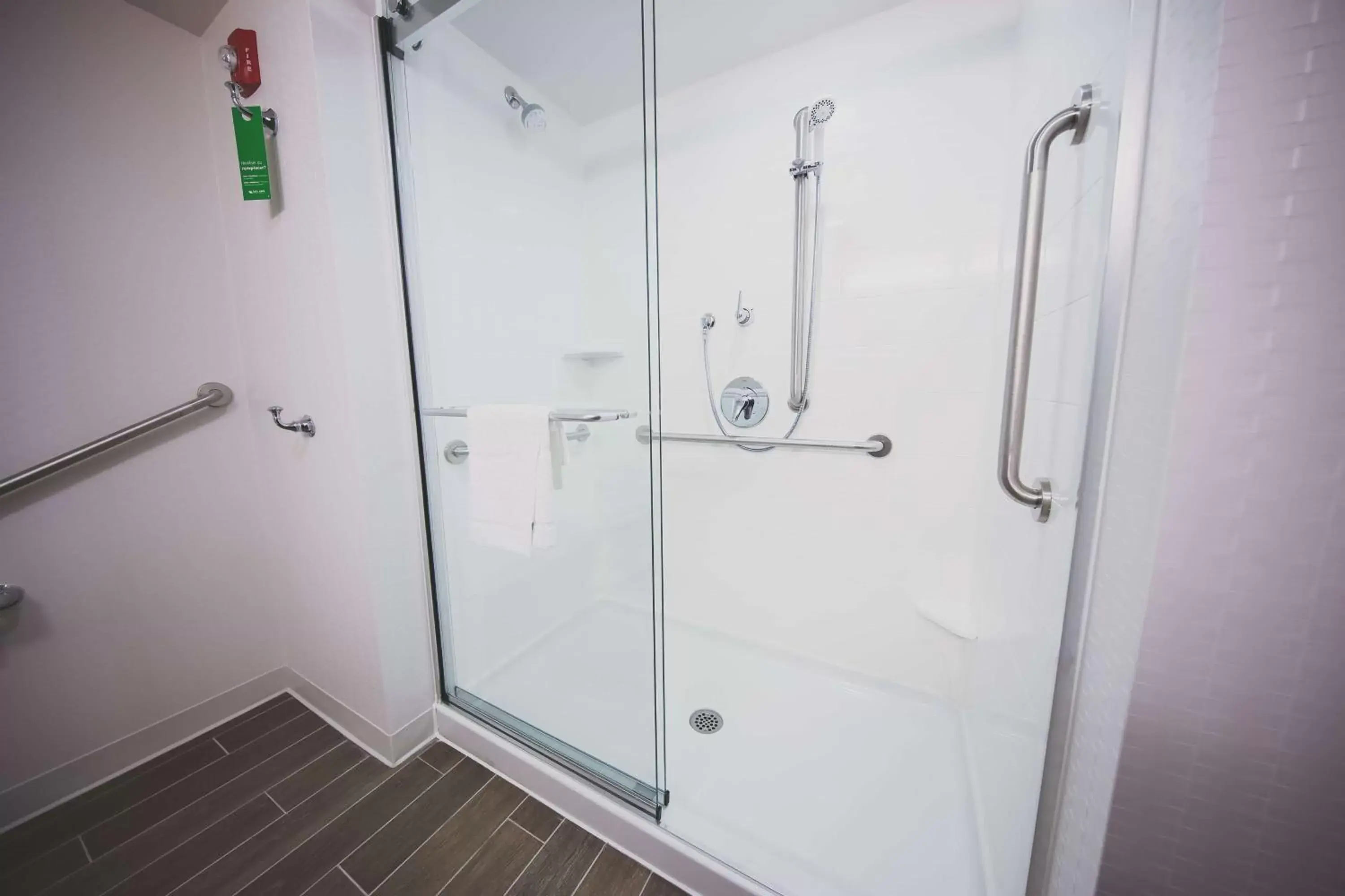 King Room - Hearing Accessible in Hampton Inn & Suites by Hilton Bolton King Room - Hearing Accessible in Hampton Inn & Suites by Hilton Bolton