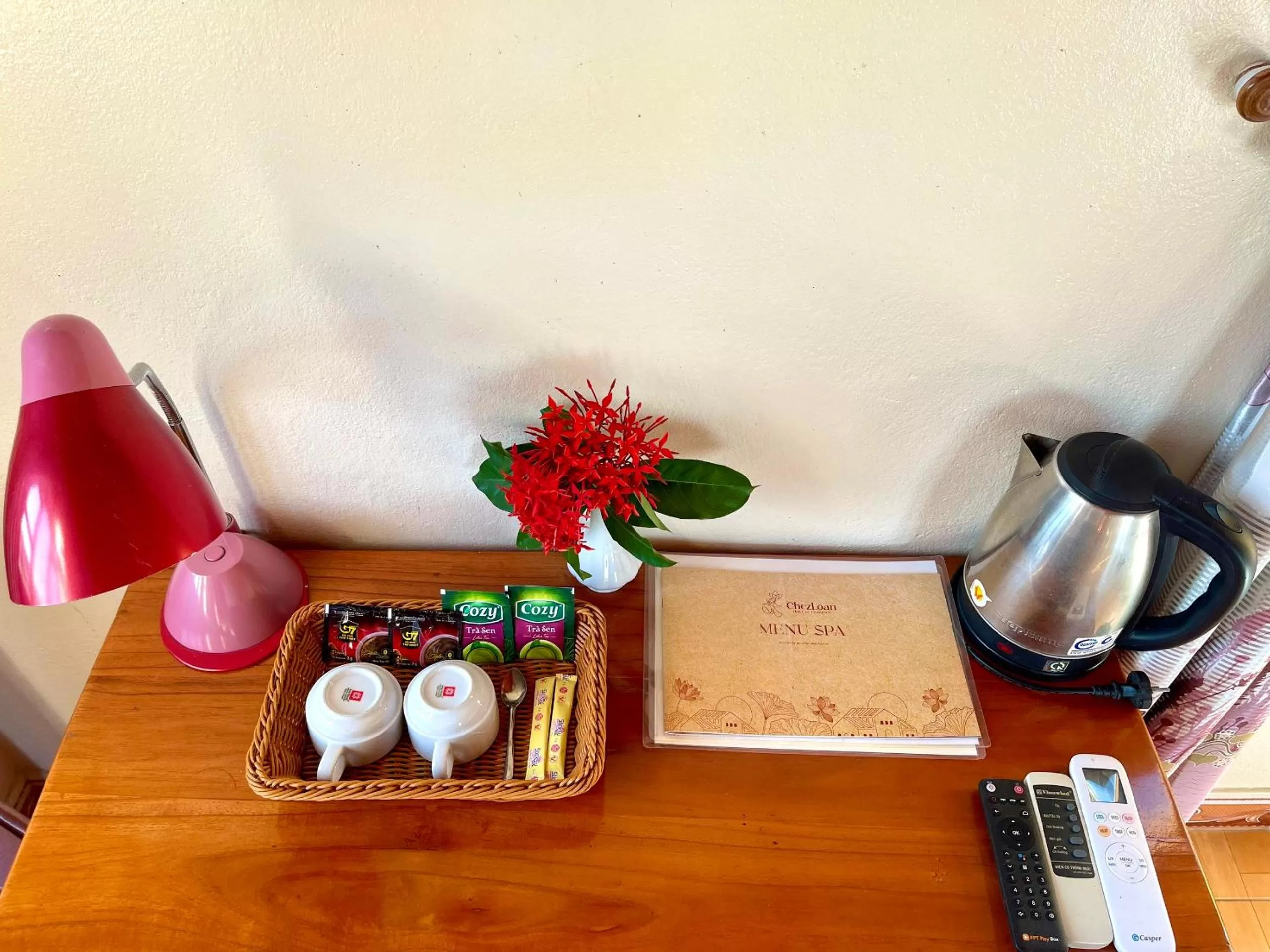 Coffee/tea facilities in Chez Loan Hotel