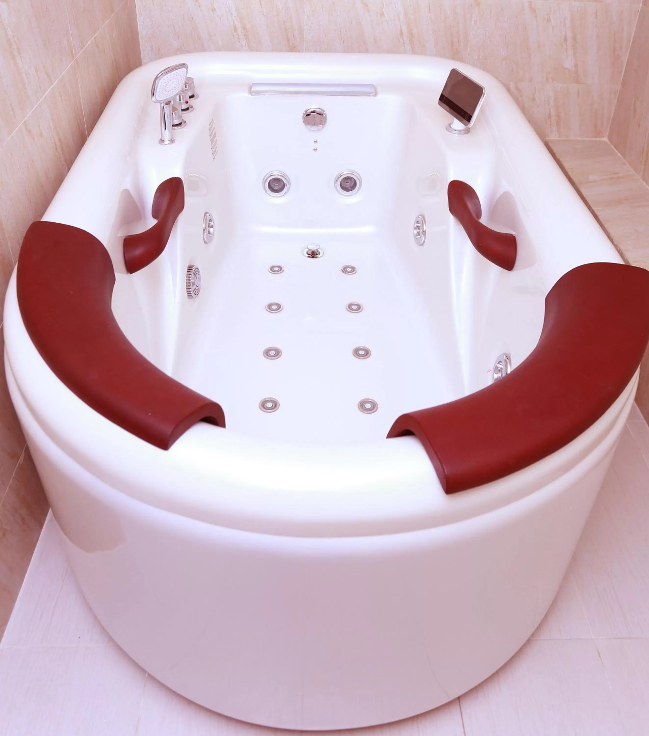 Fitness centre/facilities in Marino Royal Hotel