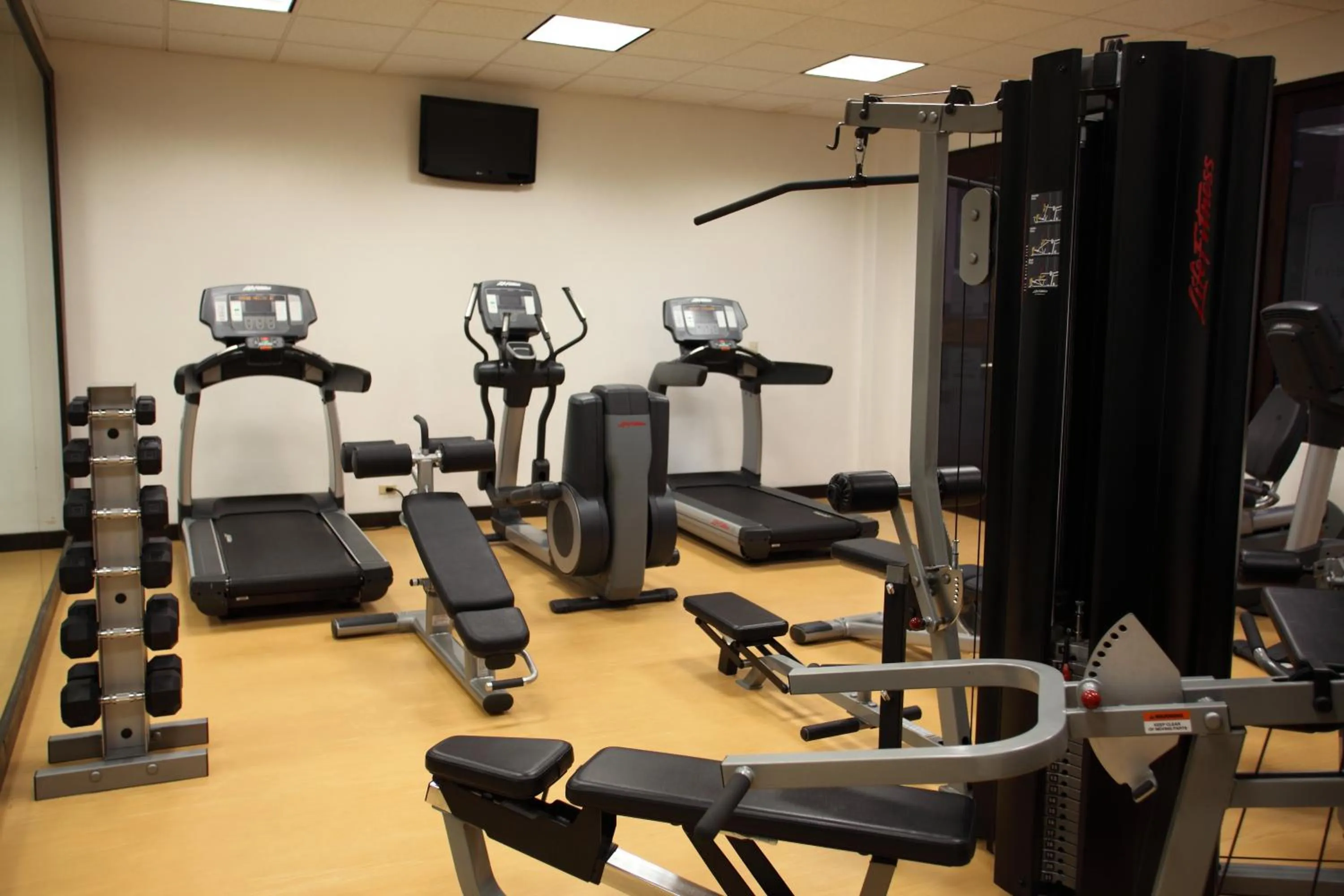 Fitness centre/facilities in Marinaterra Hotel & Spa