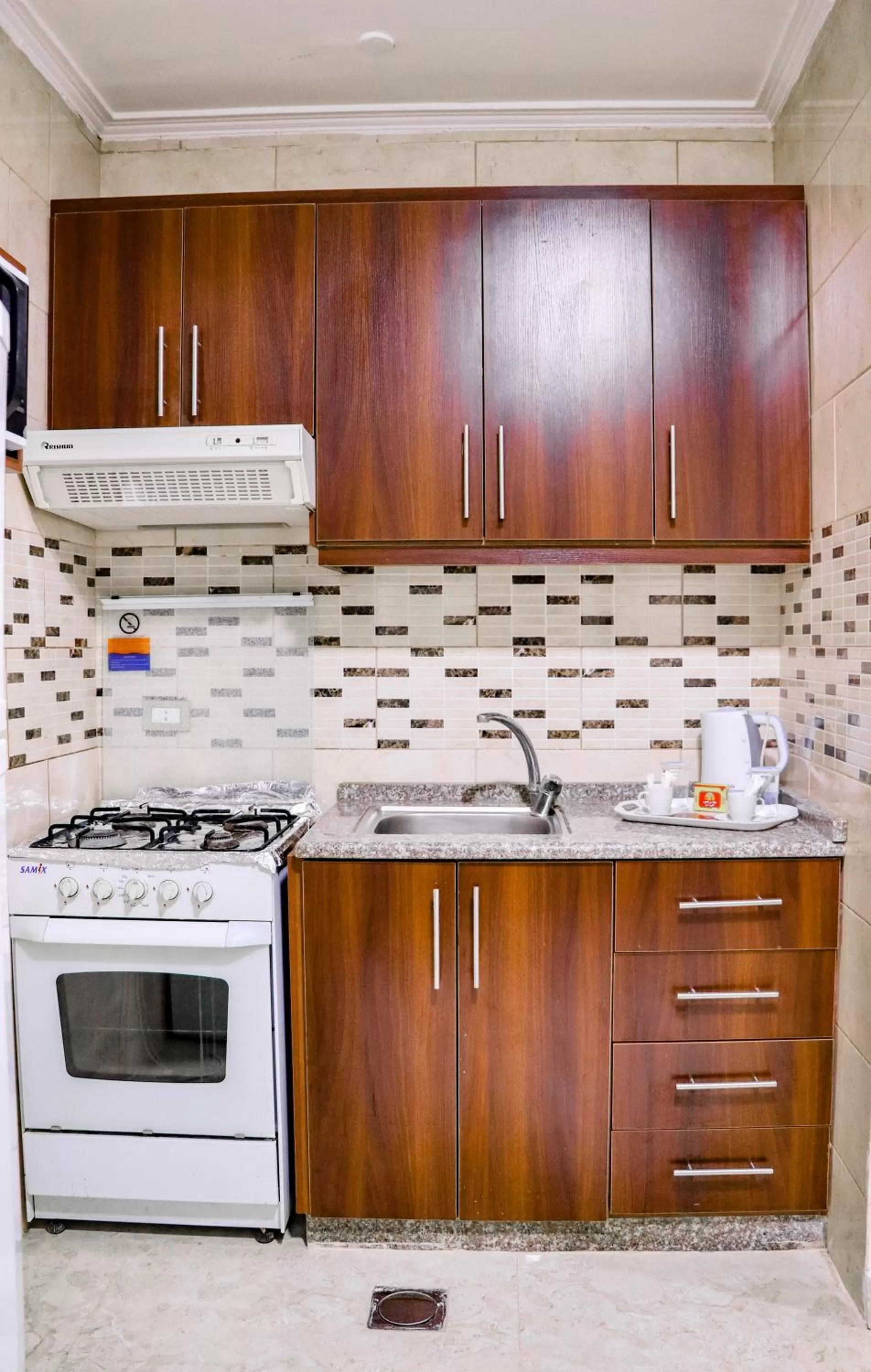 Kitchen/Kitchenette in Al Jamal Suites