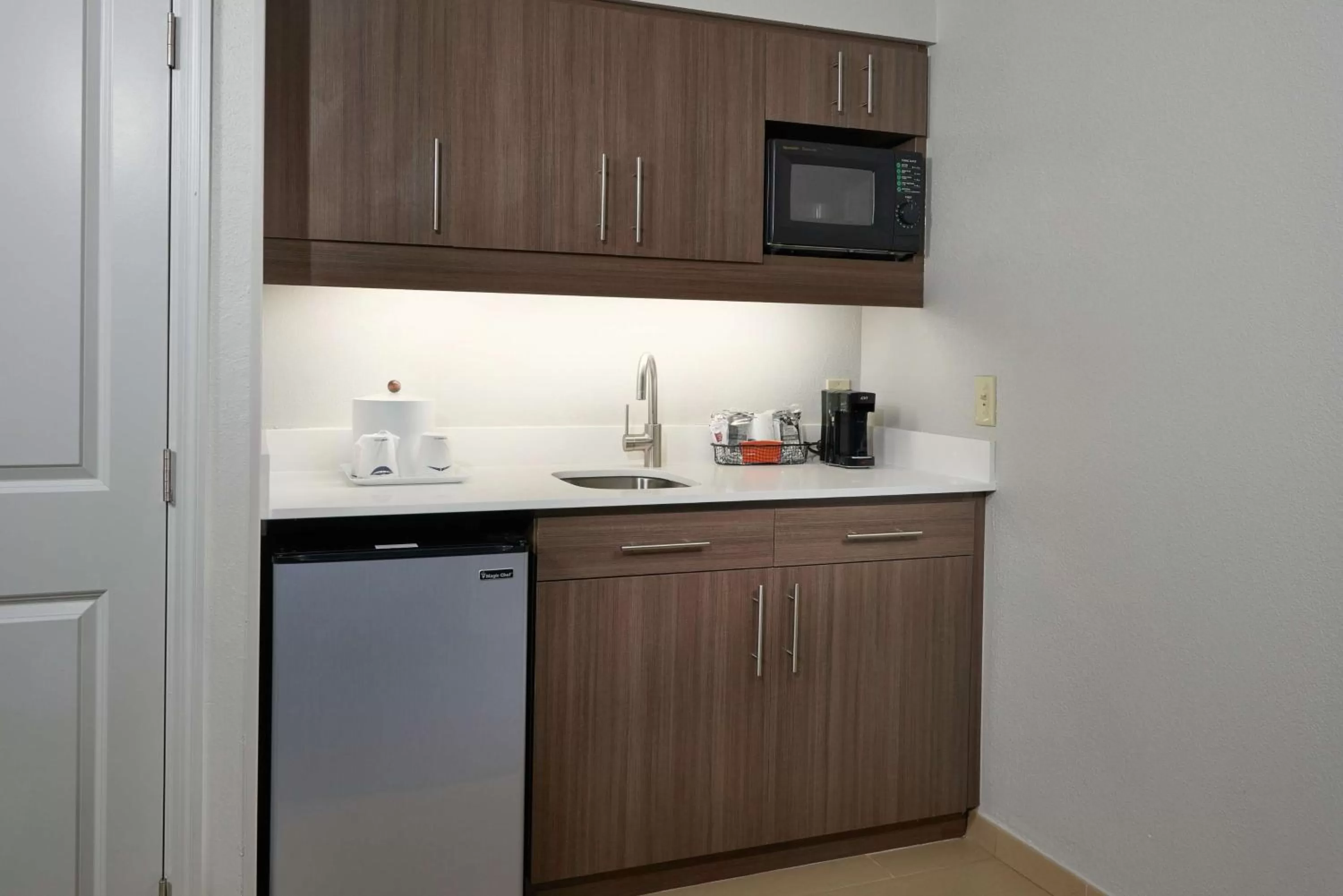 Photo of the whole room in Hampton Inn Juno Beach