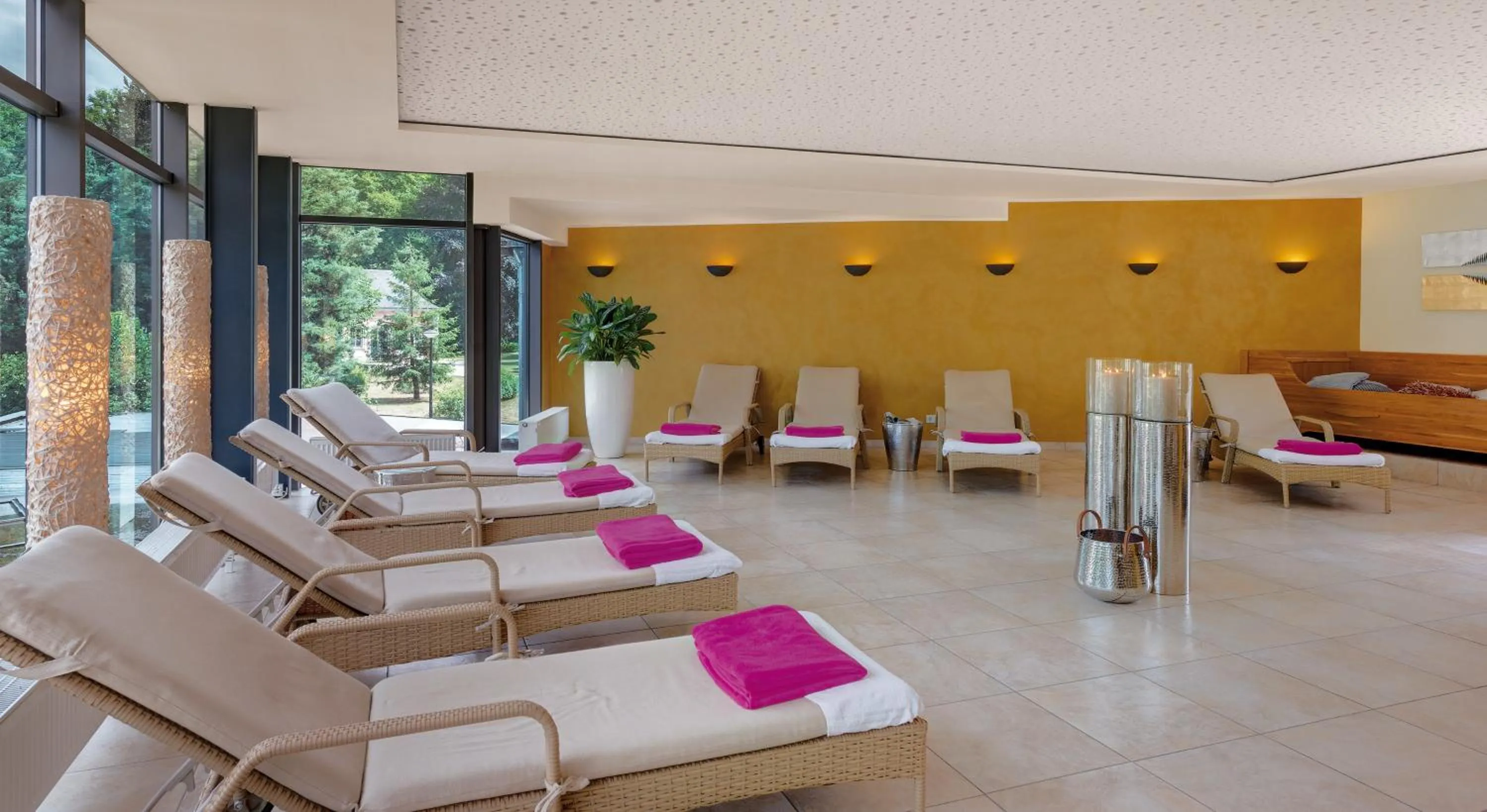 Day in Nells Park Hotel