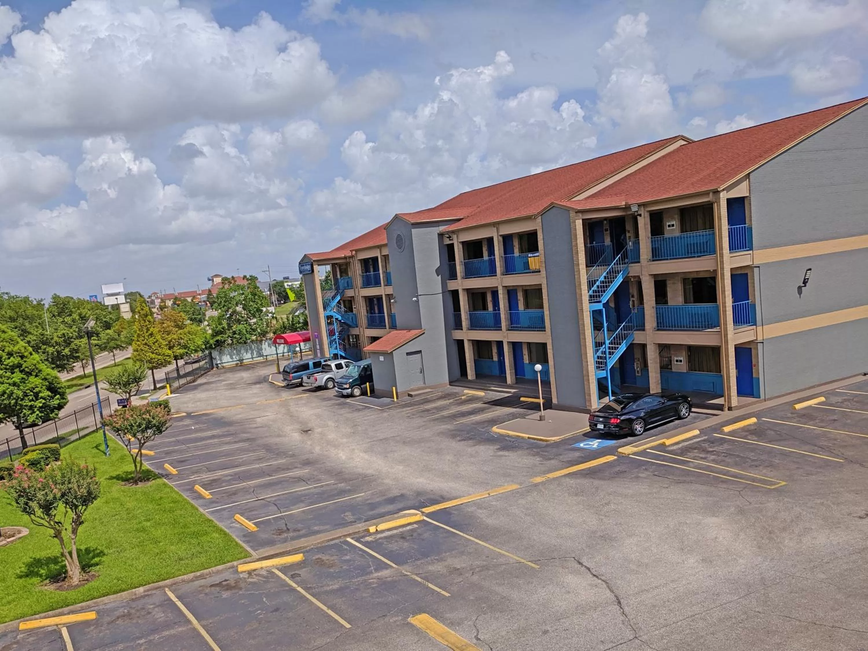 Property building in Travelodge by Wyndham Houston Hobby Airport