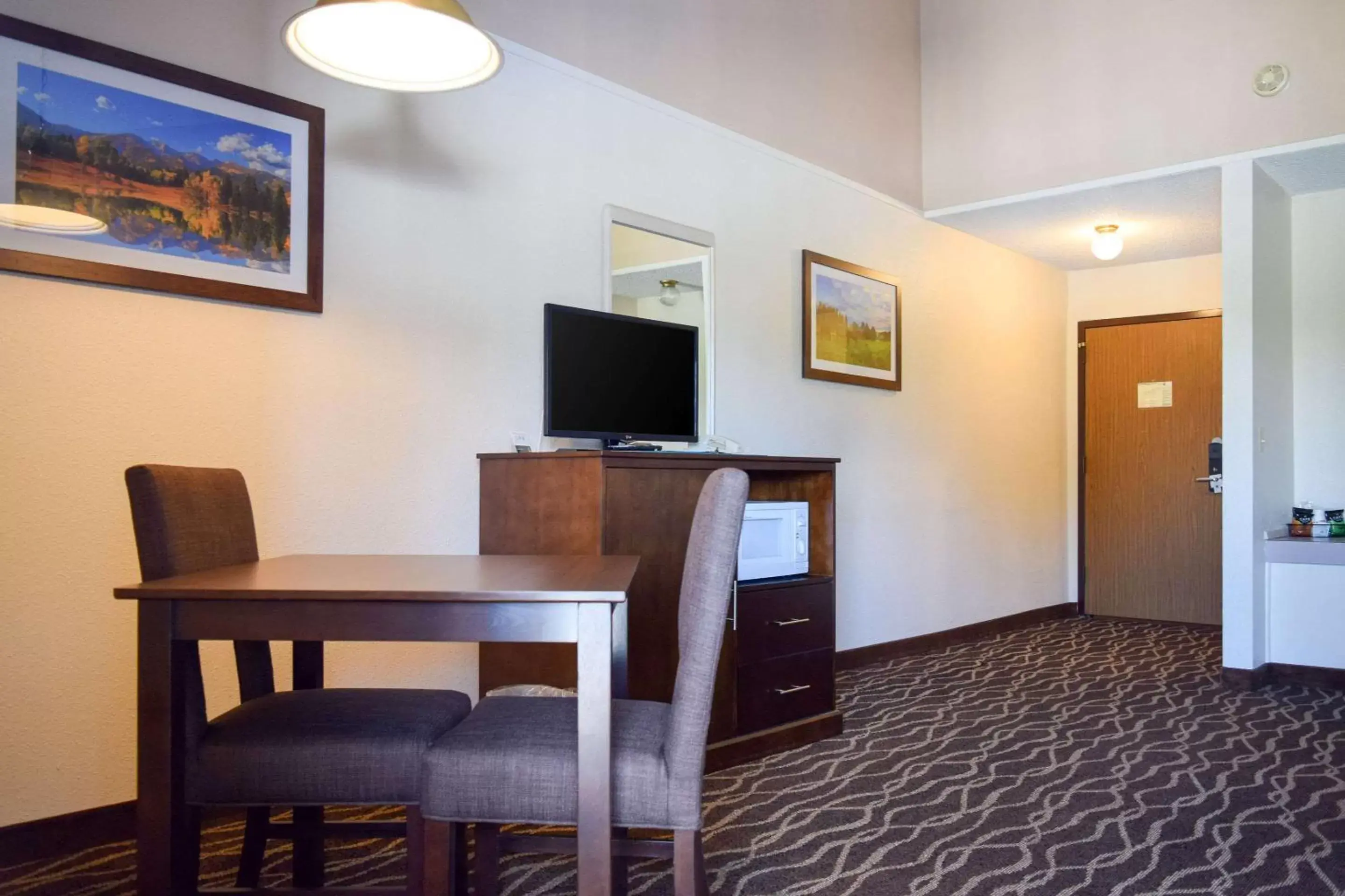 Queen Room in Quality Inn Umatilla - Hermiston Queen Room in Quality Inn Umatilla - Hermiston