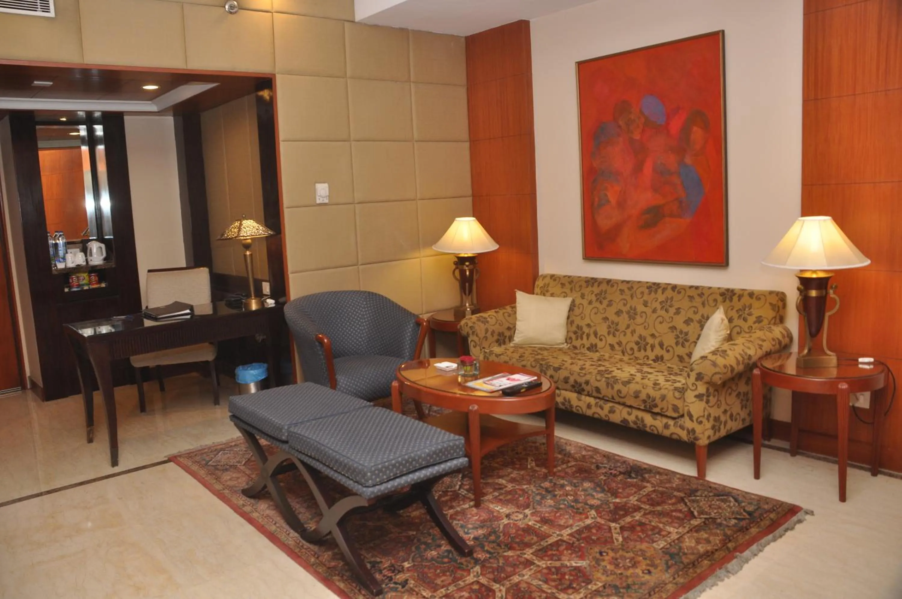 Photo of the whole room in The Hans, New Delhi