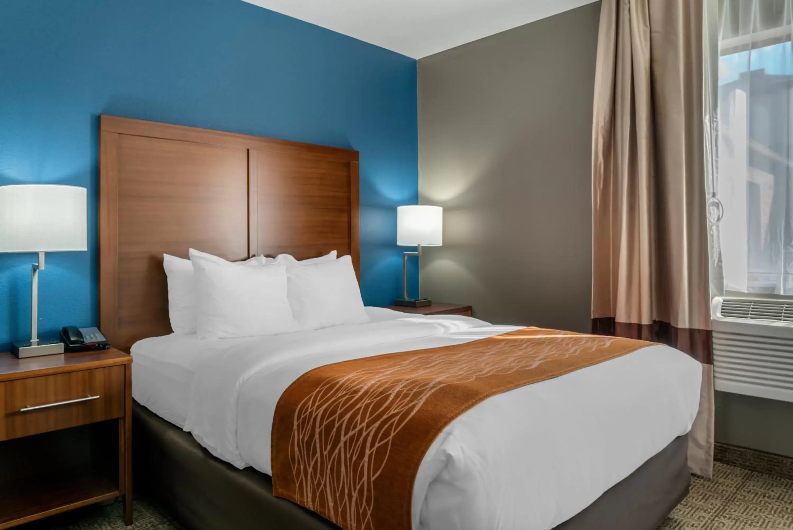 Queen Room - Accessible/Nonsmoking in Comfort Inn East Oregon - Toledo Queen Room - Accessible/Nonsmoking in Comfort Inn East Oregon - Toledo