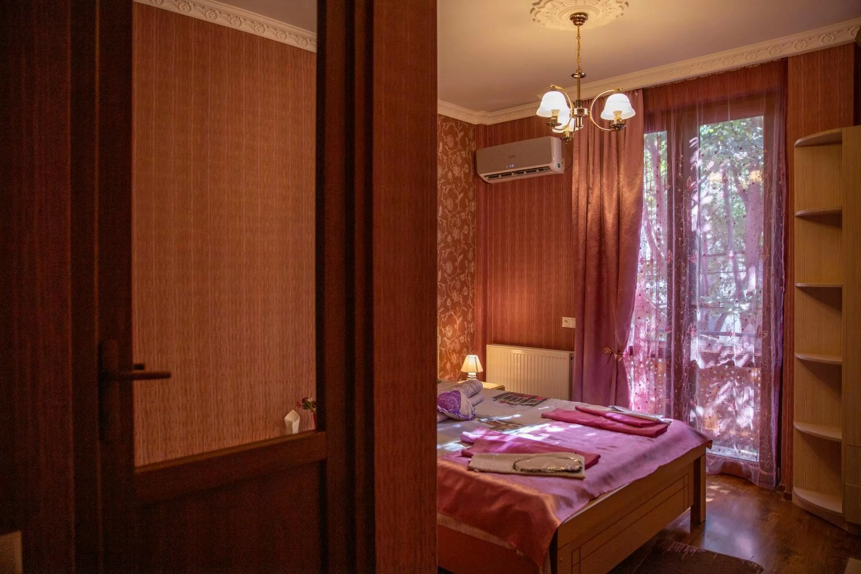 Bedroom in Family Hotel Kolorit Old Tbilisi