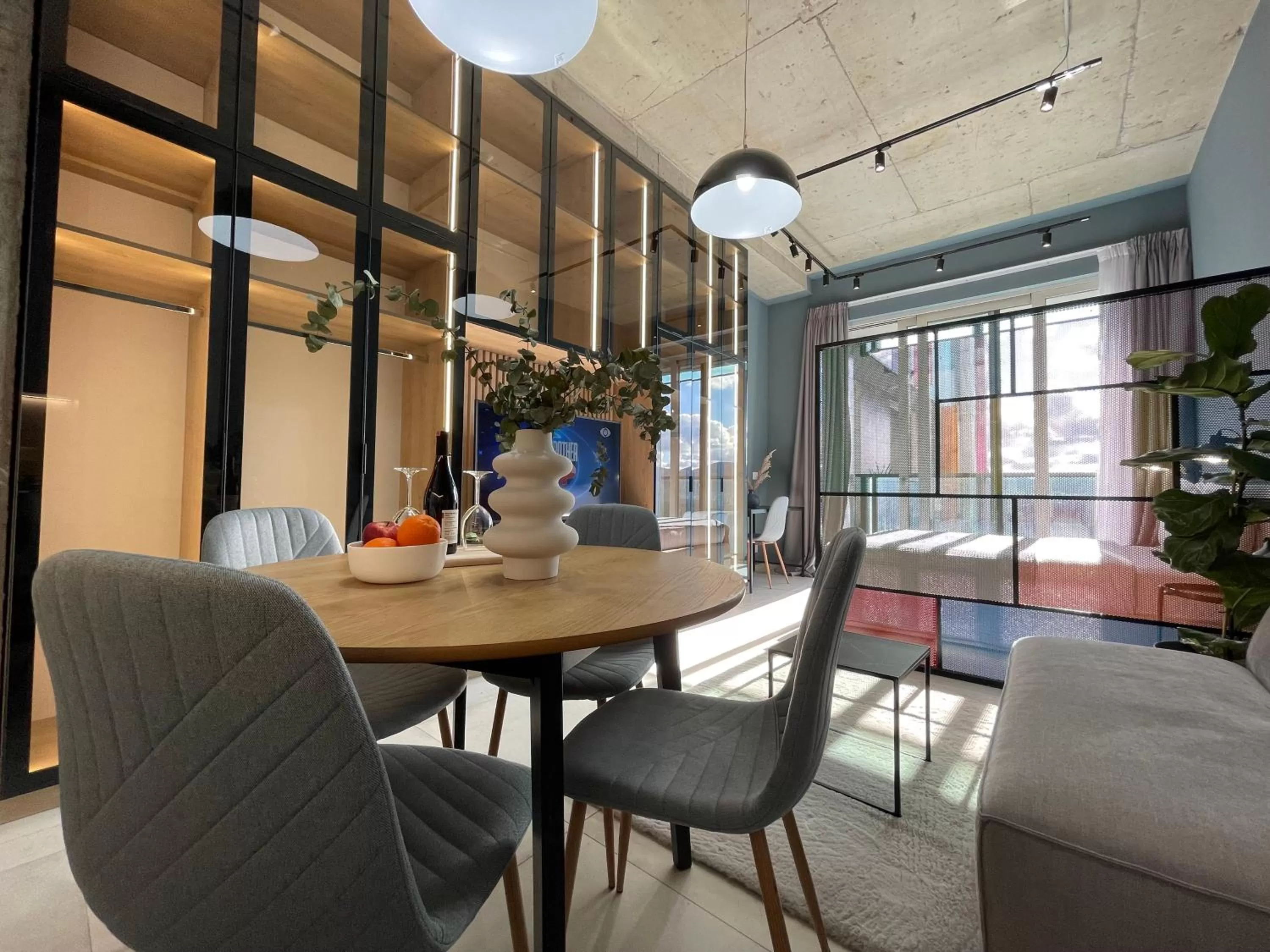 Dining area in Ambassador Skyline Apartments