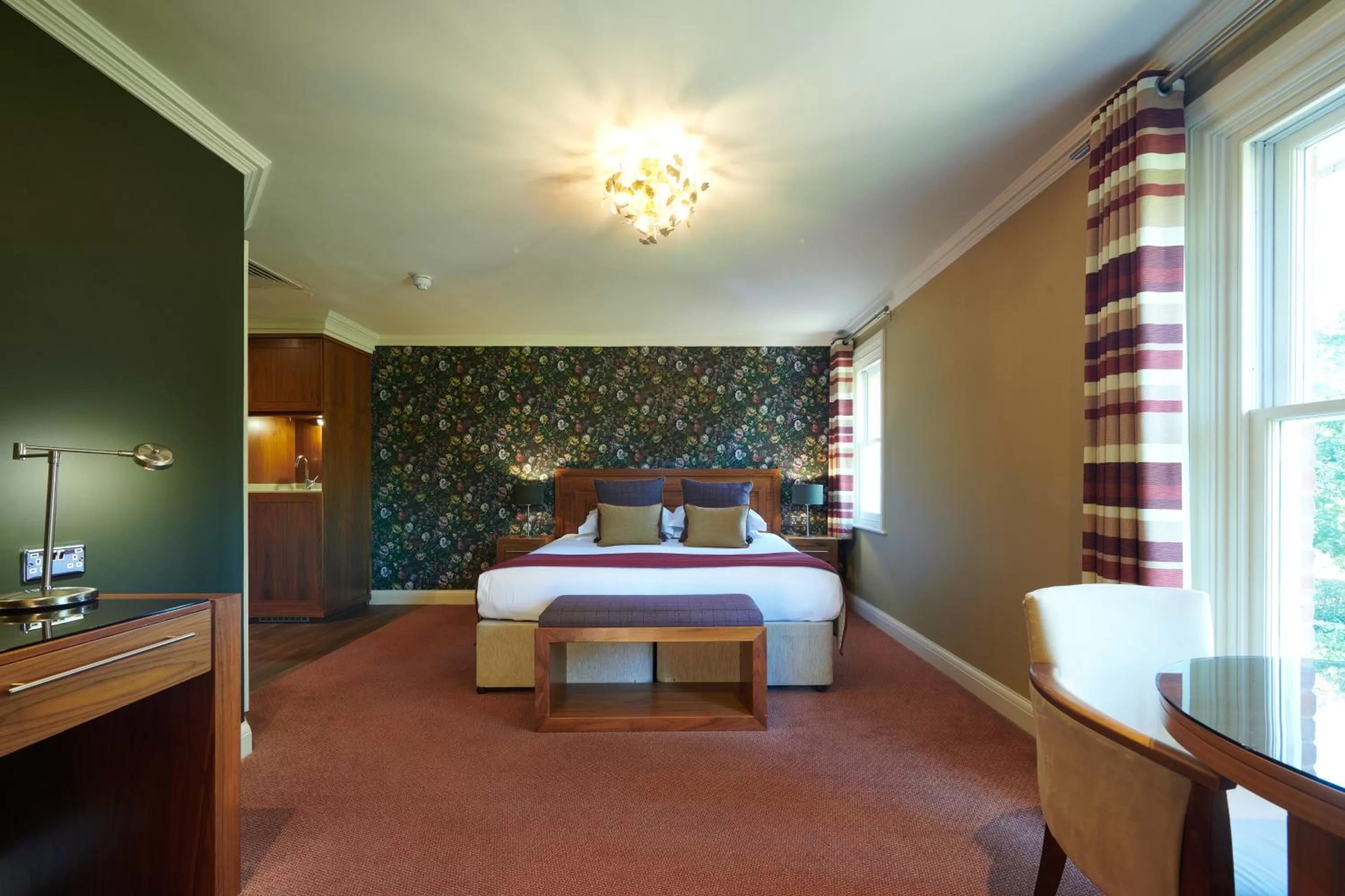 Bed in Park Farm Hotel