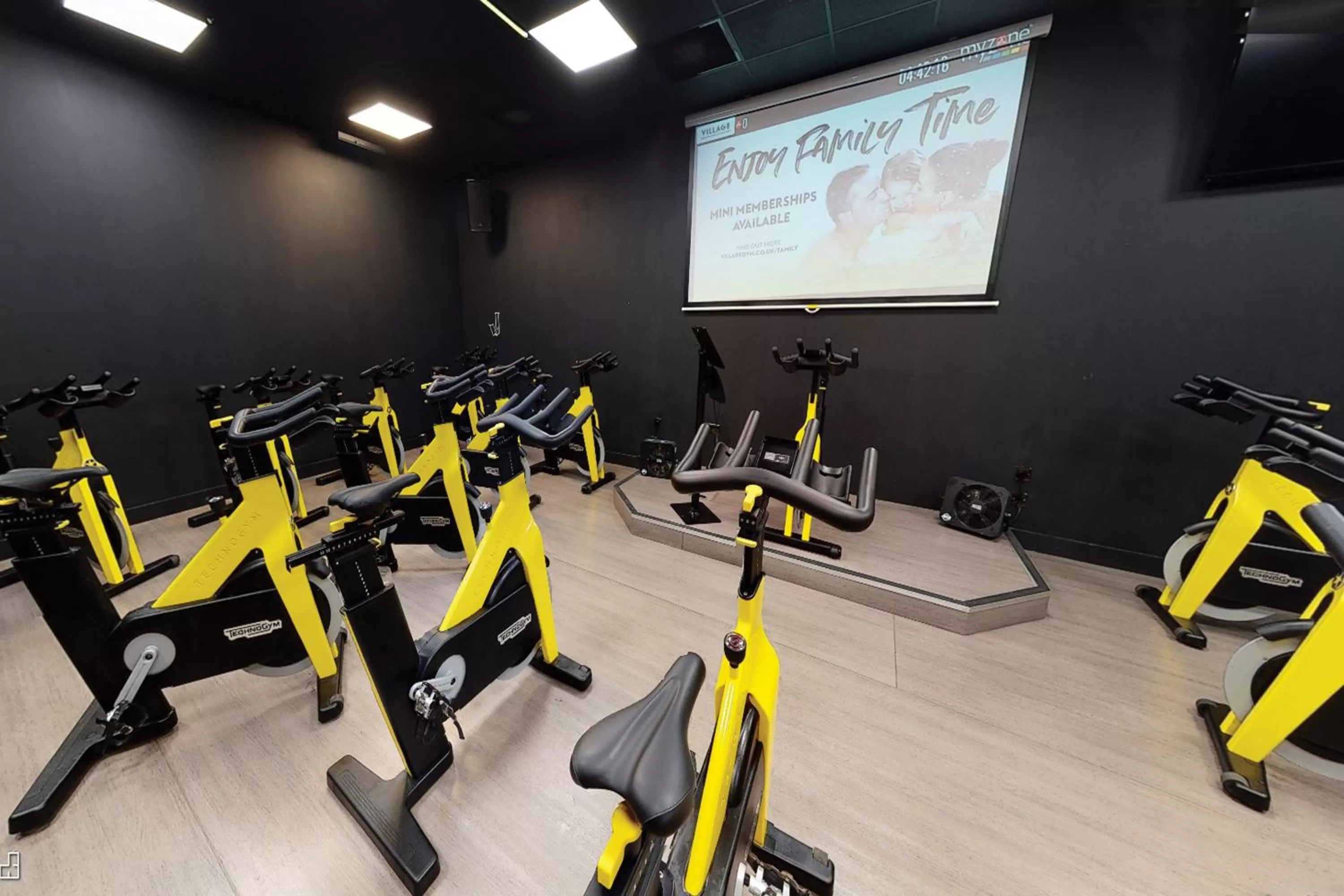 Fitness centre/facilities in Village Hotel Leeds North