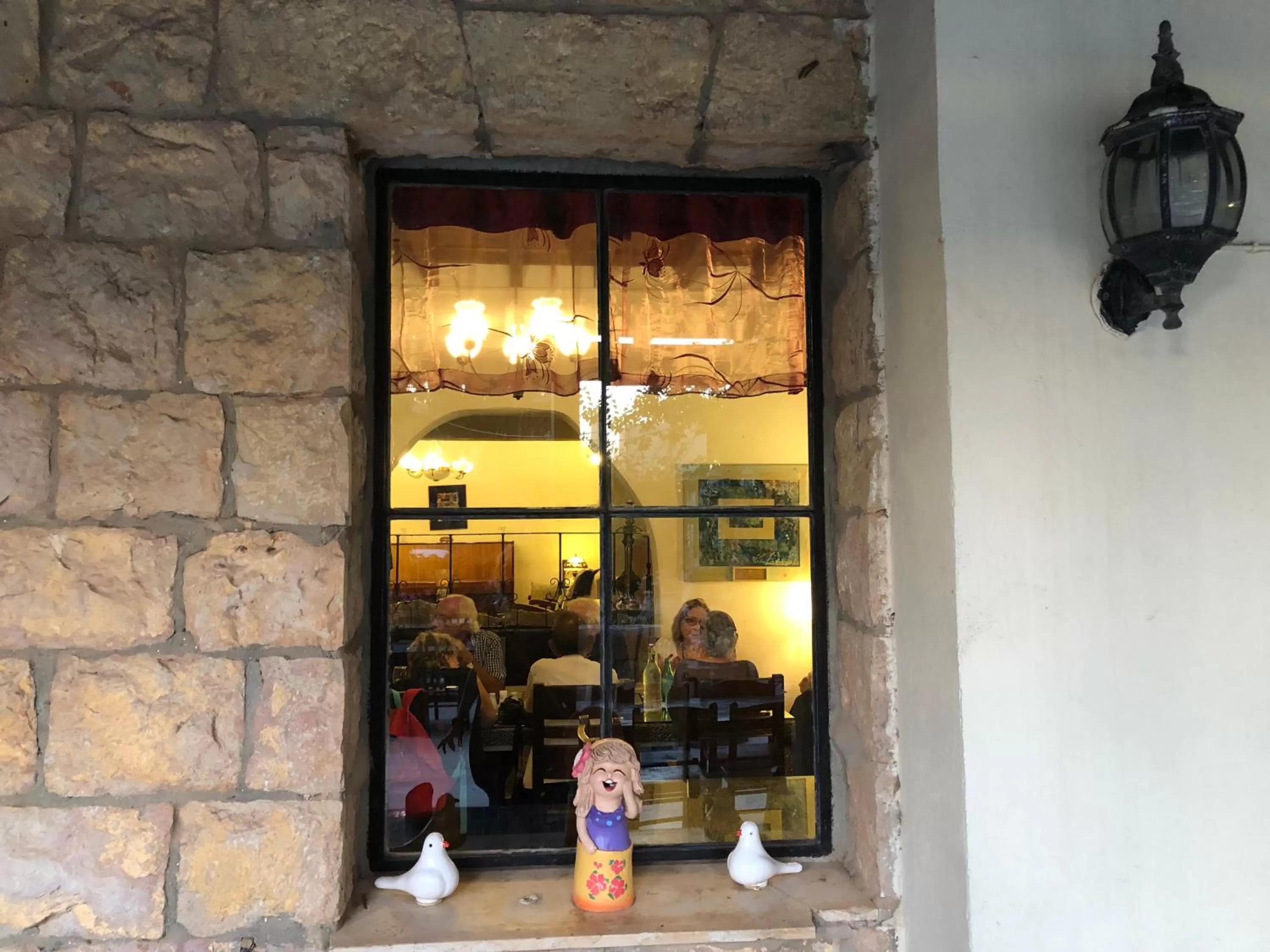 Restaurant/places to eat in Beit Shalom Historical boutique Hotel