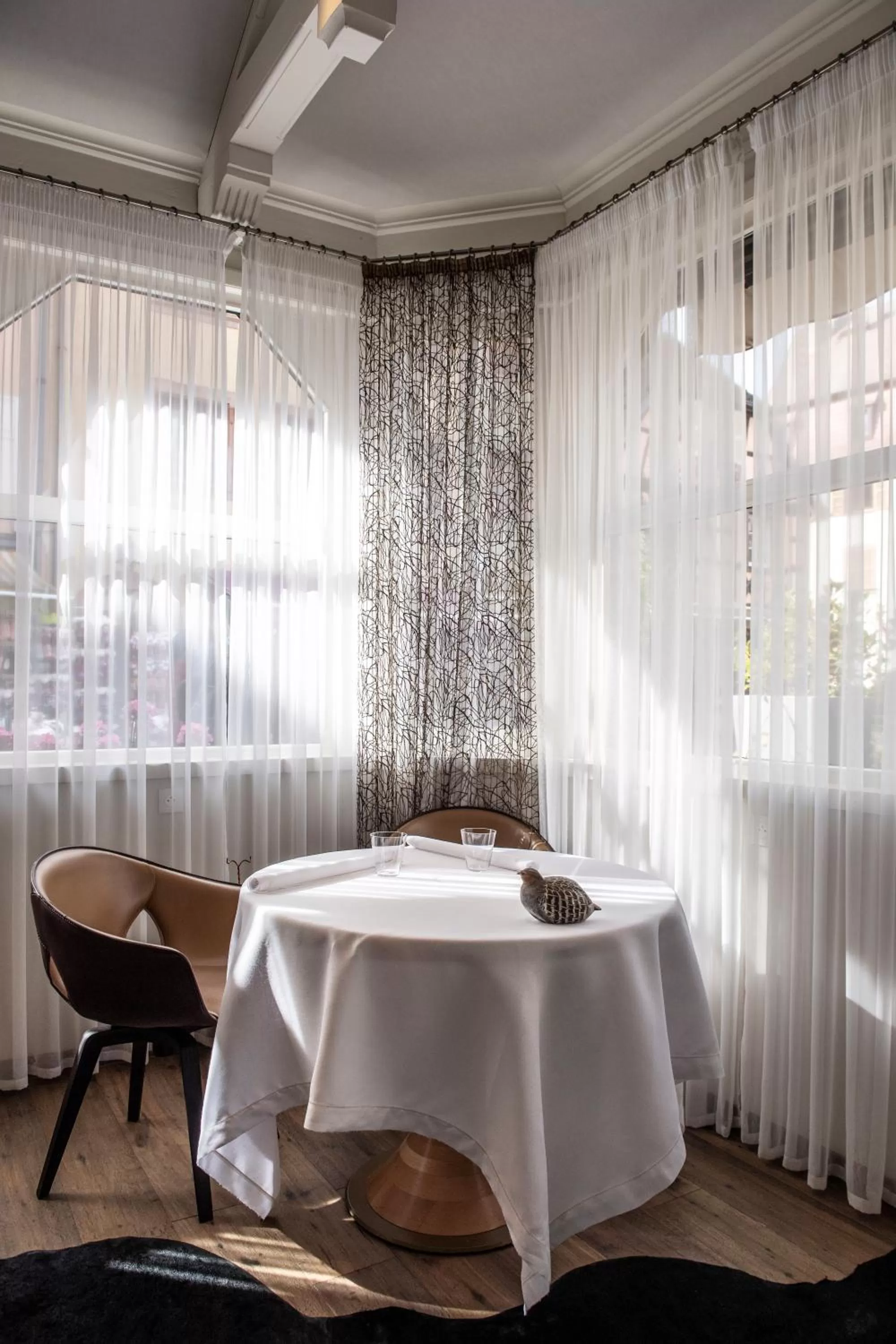 Restaurant/places to eat in Relais et Châteaux Le Chambard