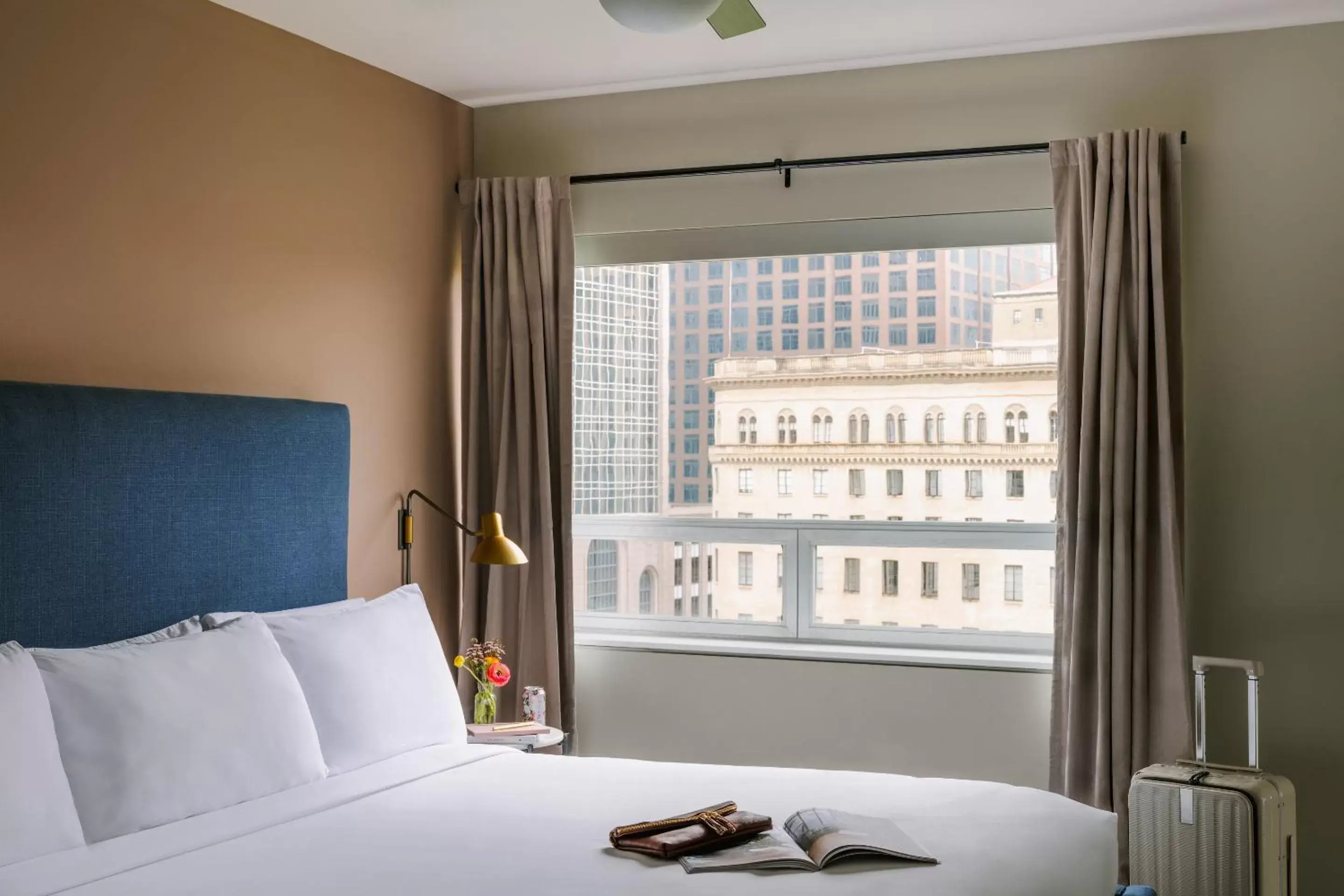 Queen Studio - Disability Access in Sonder at Commerce Queen Studio - Disability Access in Sonder at Commerce