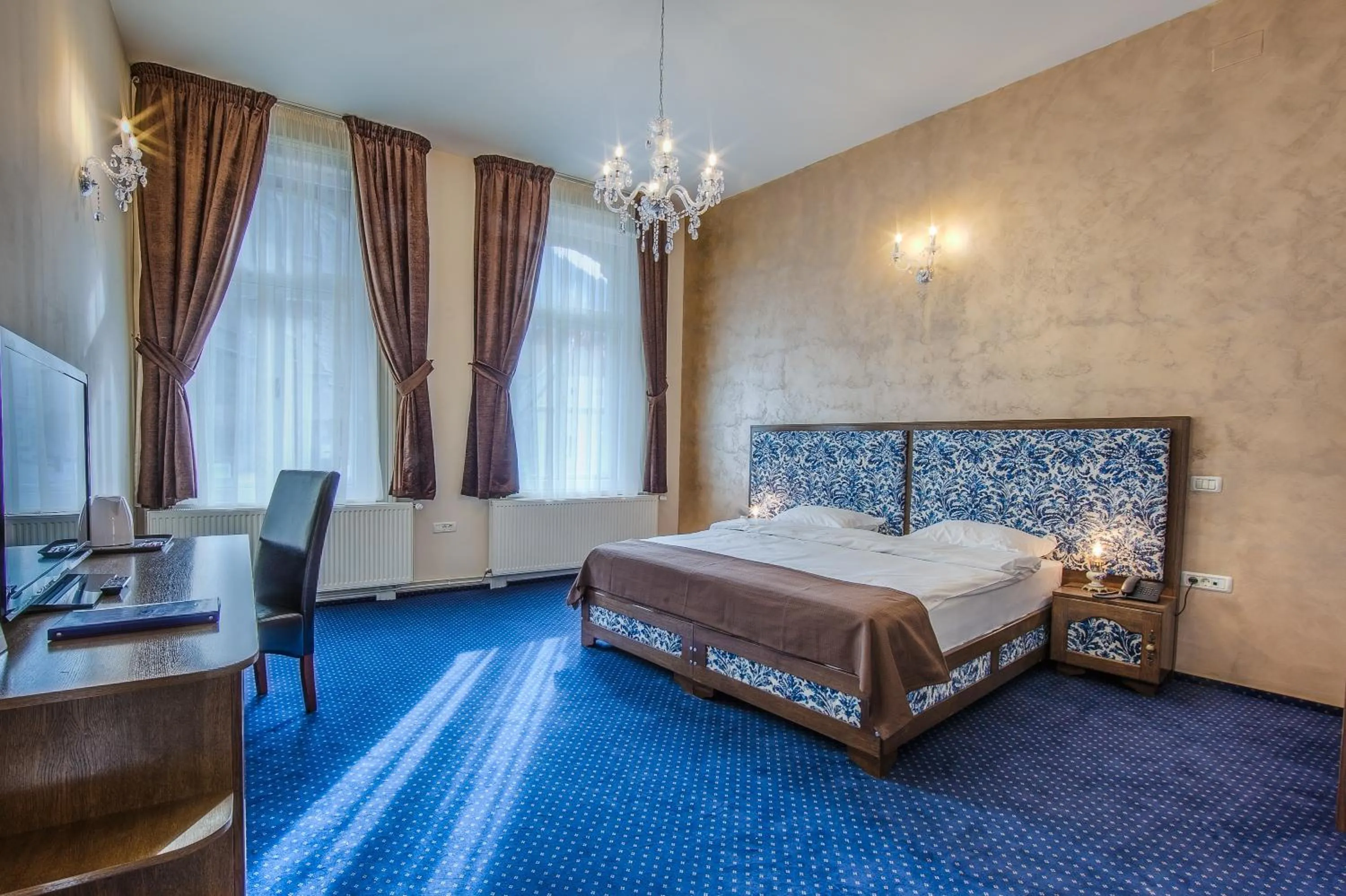 Photo of the whole room, Bed in Residence Central Annapolis