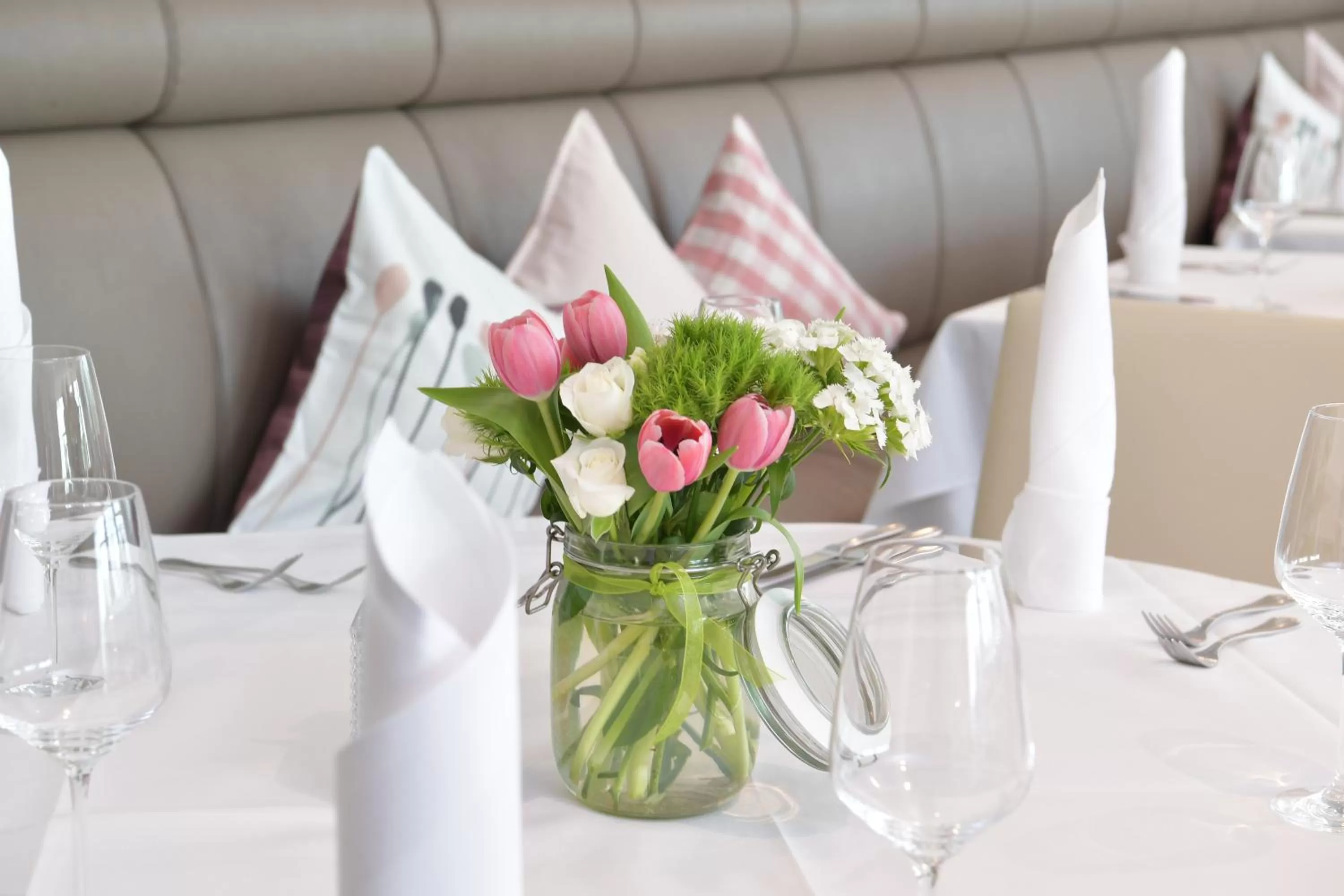 Restaurant/places to eat in Best Western Queens Hotel Pforzheim-Niefern