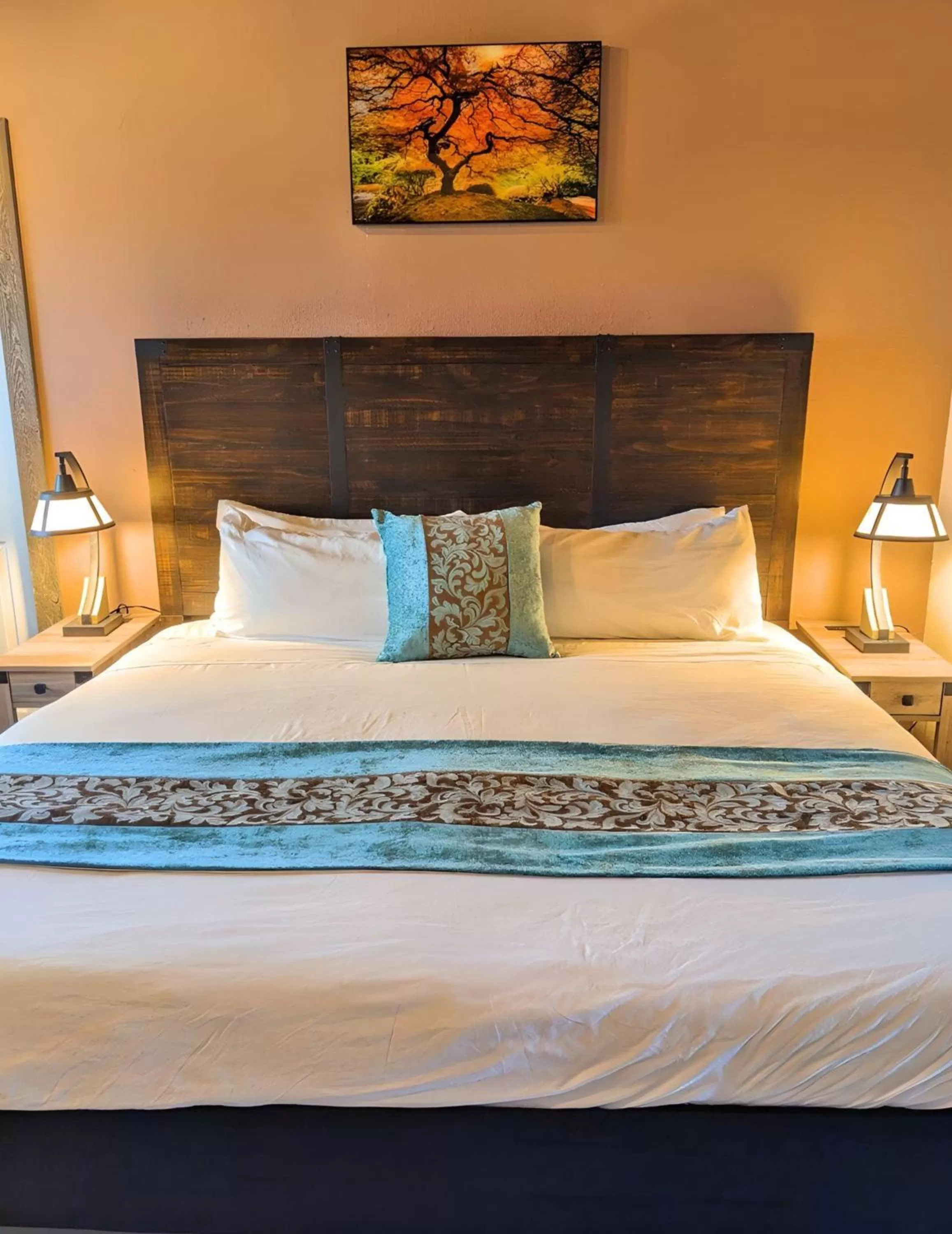 Bed in Wanderlust Inn