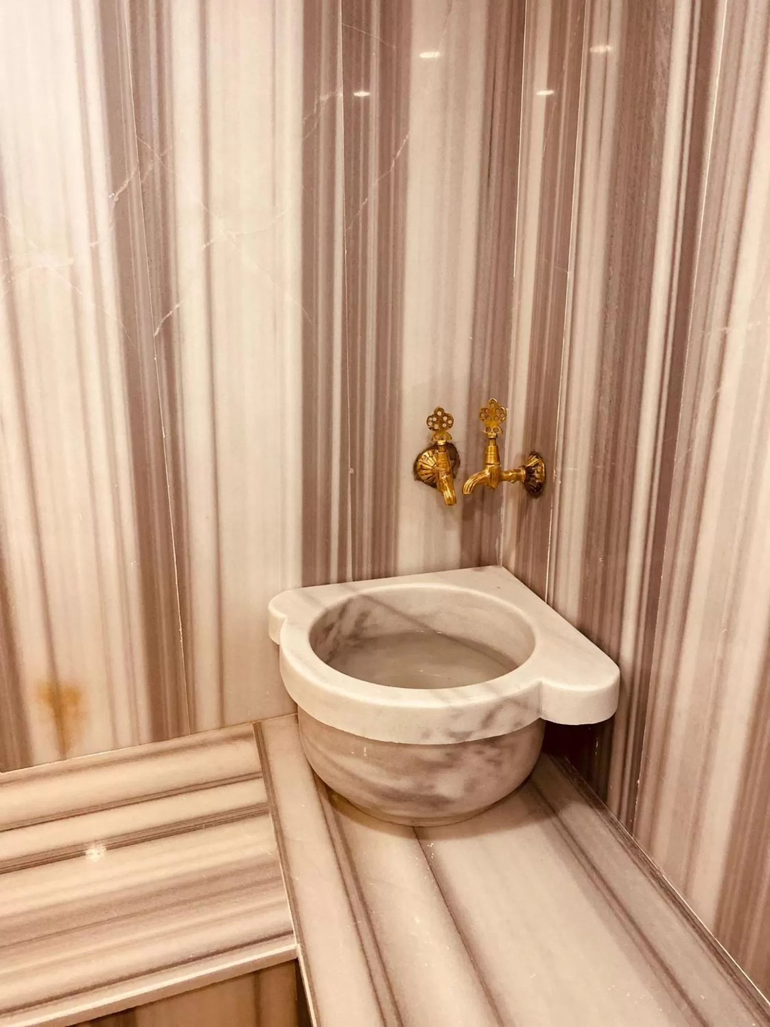 Public Bath in Royal Bosphorus Hotel & SPA Hamam