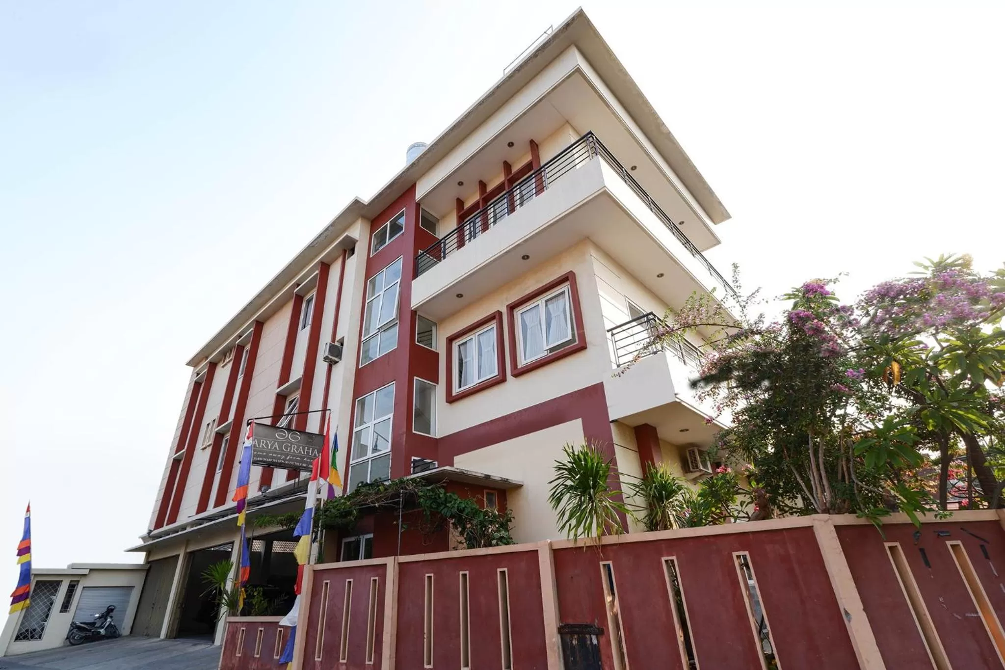 Property building in Arya Graha Semarang