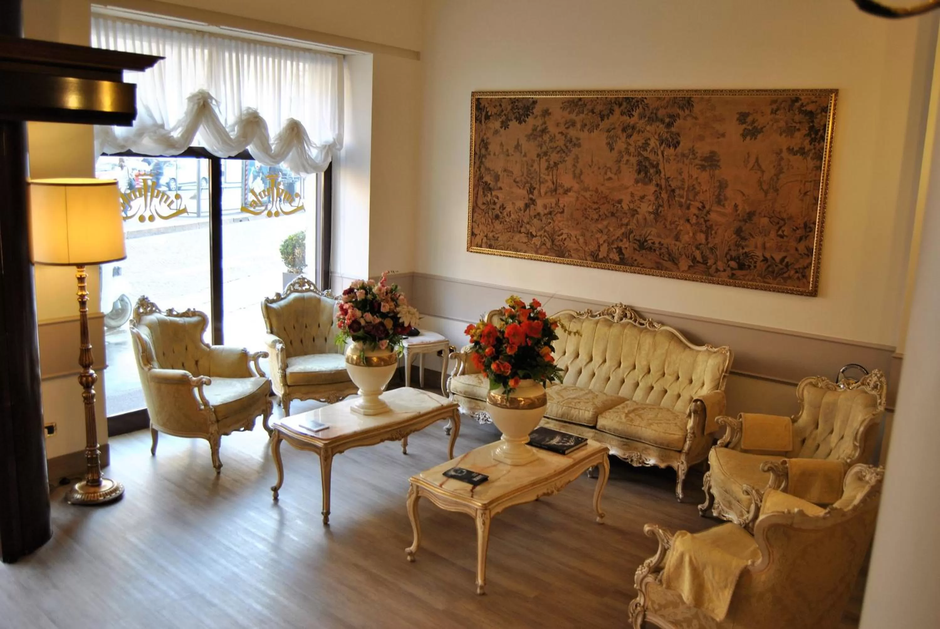 Lobby or reception in Mokinba Hotels King