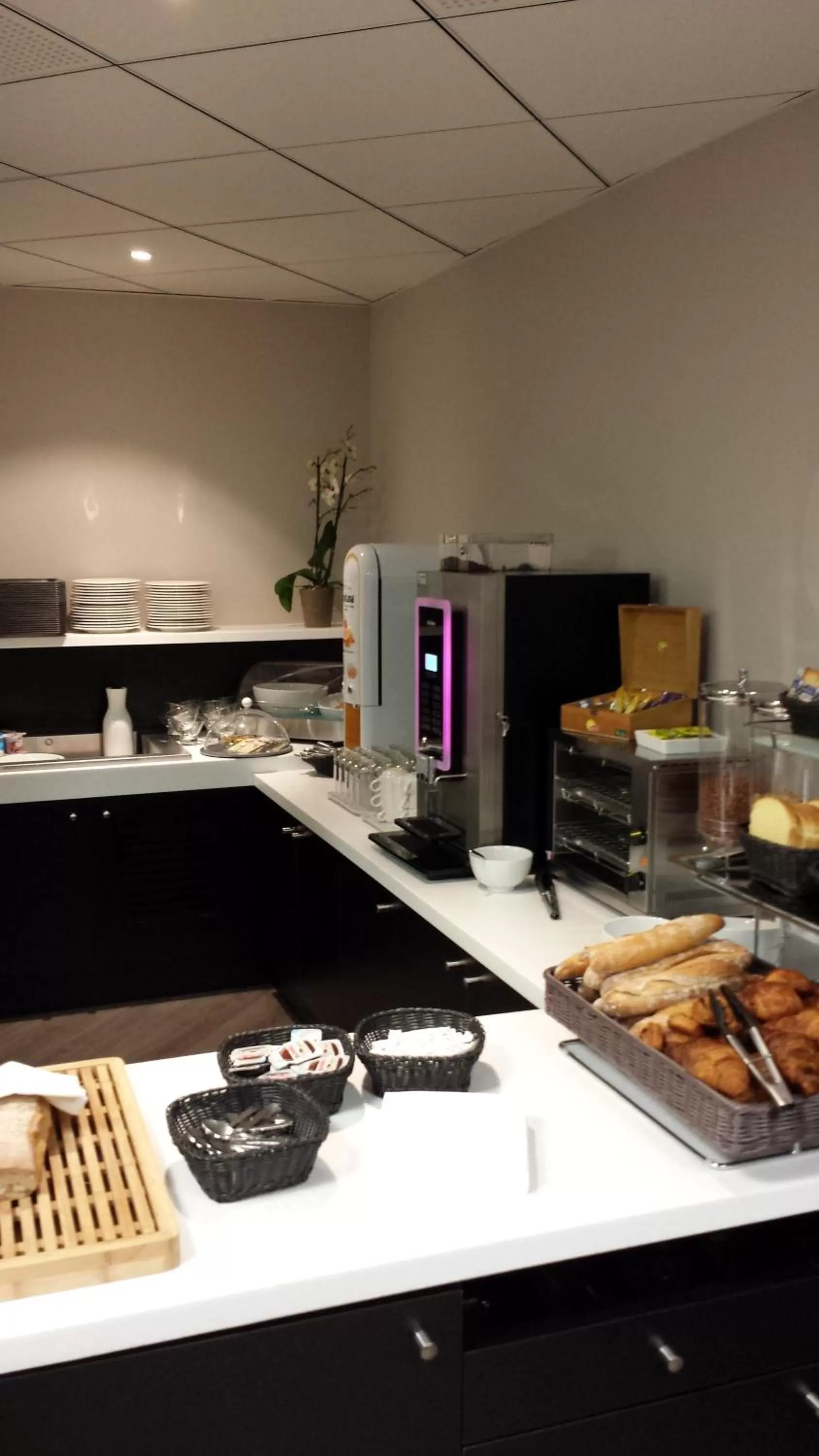 Restaurant/places to eat in Hôtel Restaurant Bel Air Crevin - Axe Rennes Nantes