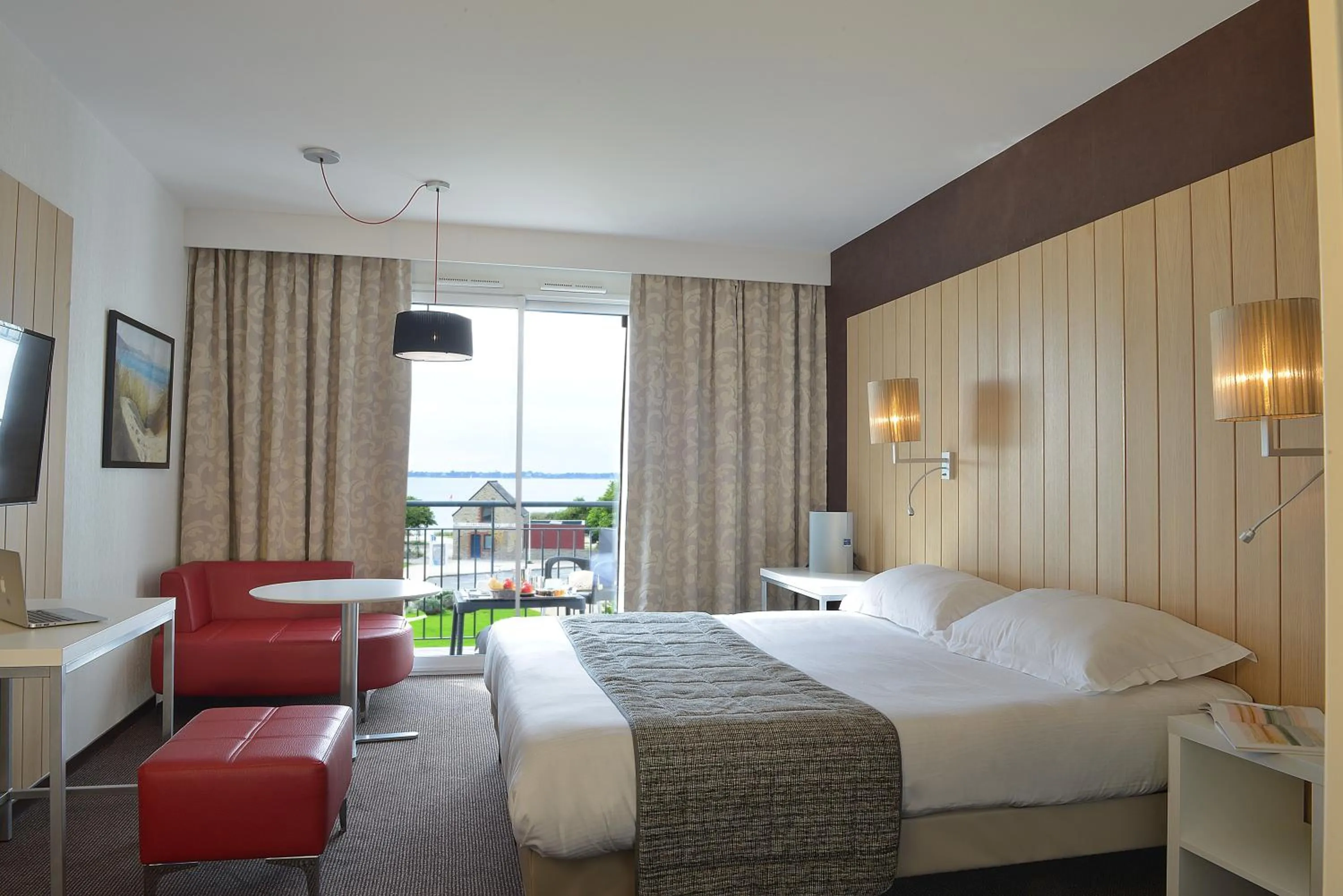 Day, Bed in Thalasso Concarneau Spa Marin Resort