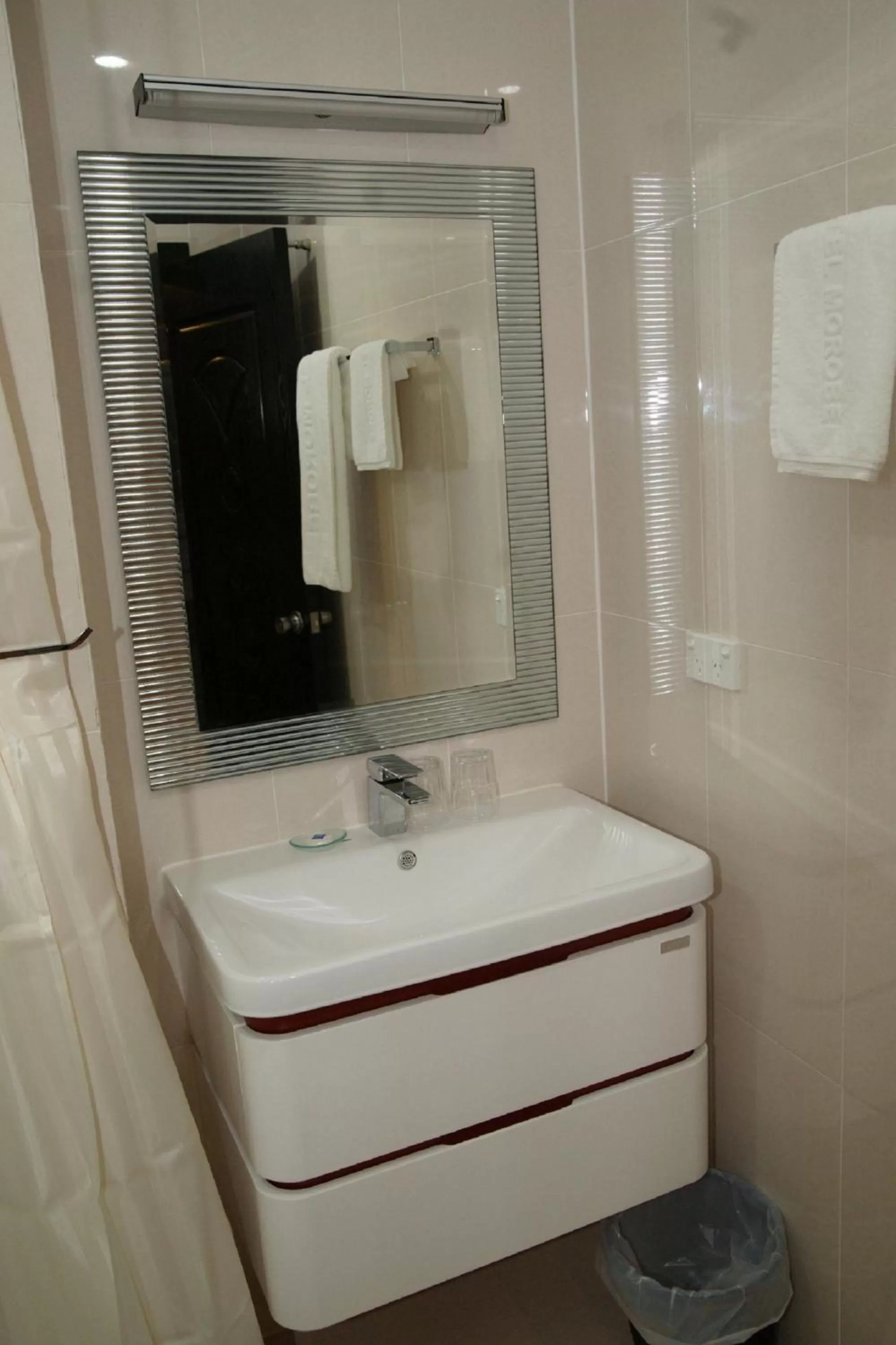 Bathroom in Hotel Morobe