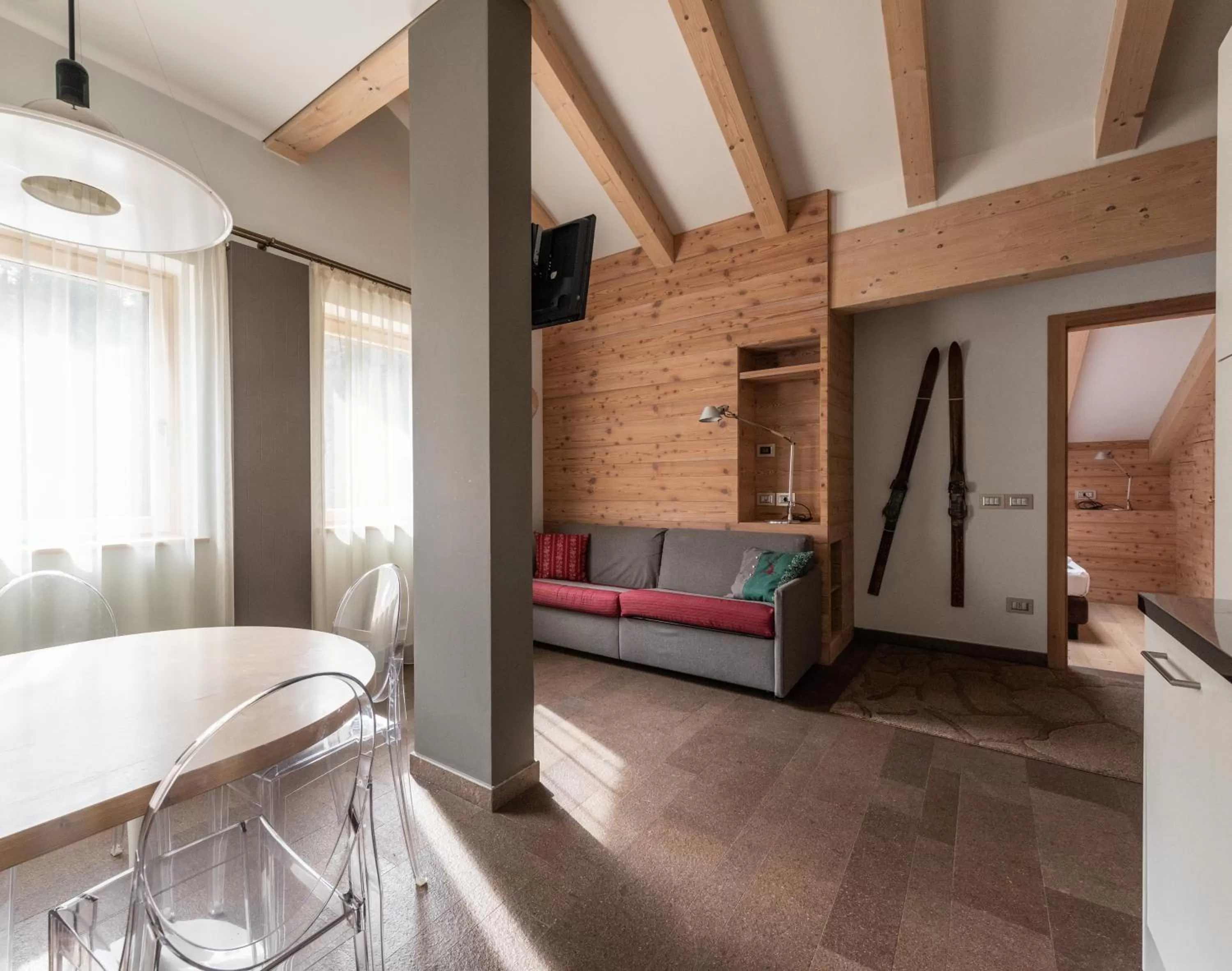 Photo of the whole room, Bed in Residence Antares